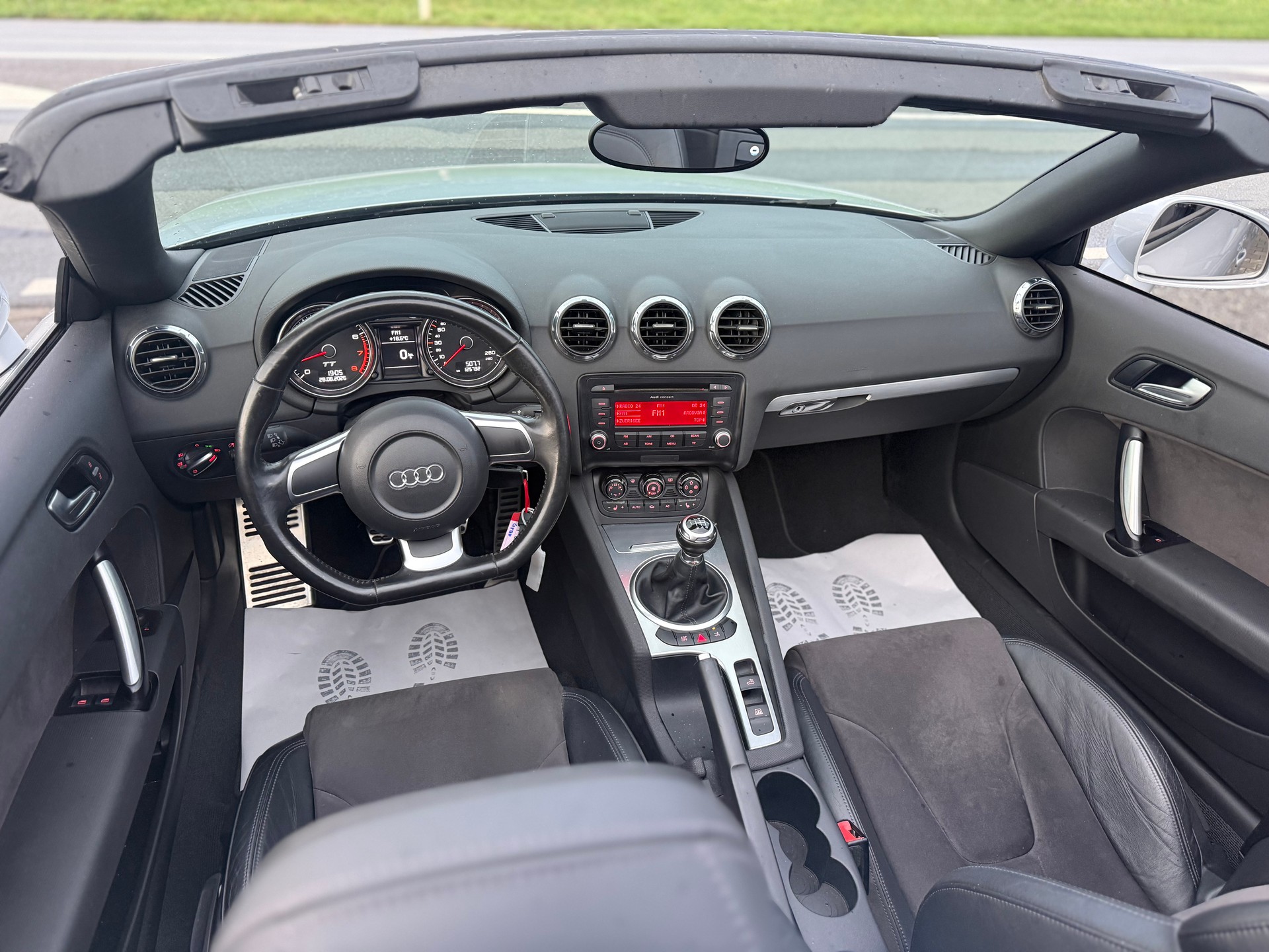 AUDI TT Roadster 1.8 TFSI-image-10