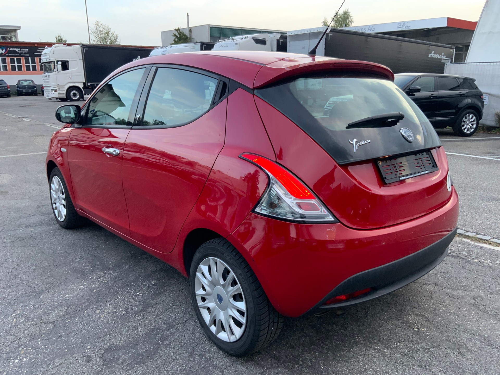 LANCIA Ypsilon 1.2 Black&Red-image-3