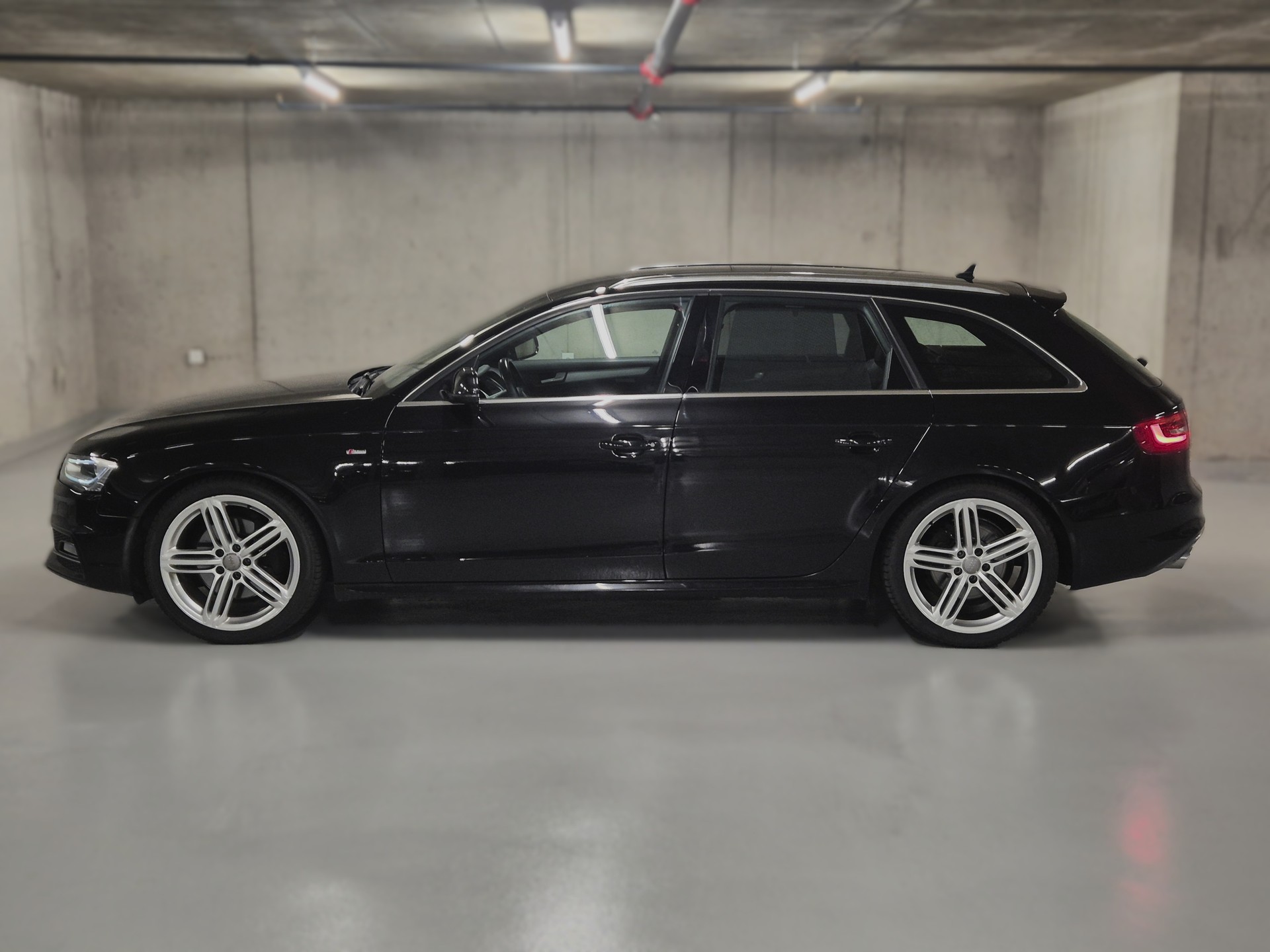 AUDI A4 Avant 3.0 TDI quattro S-tronic-image-5