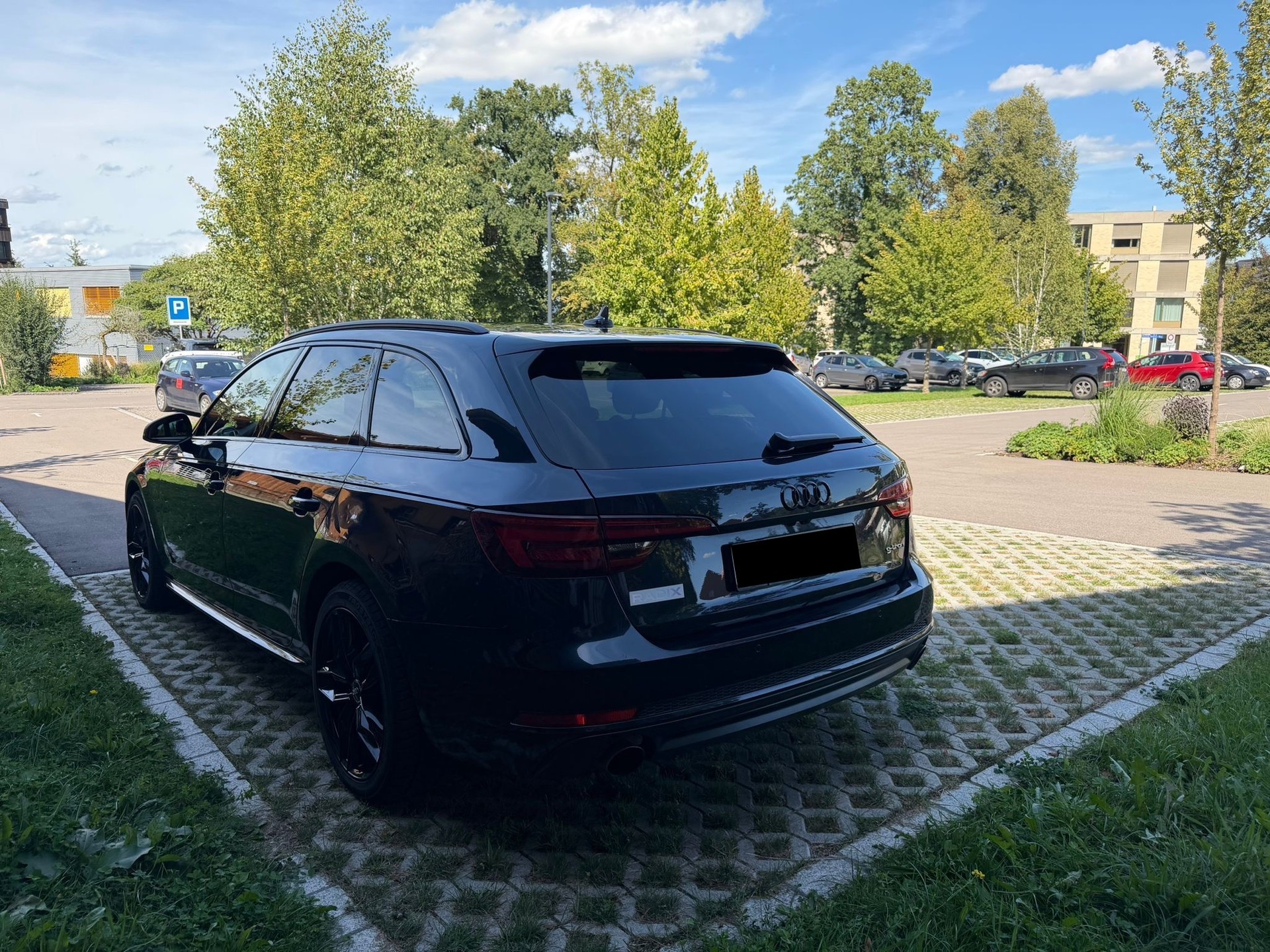 AUDI 2.0 TFSI g-tron Sport S-Tronic-image-2