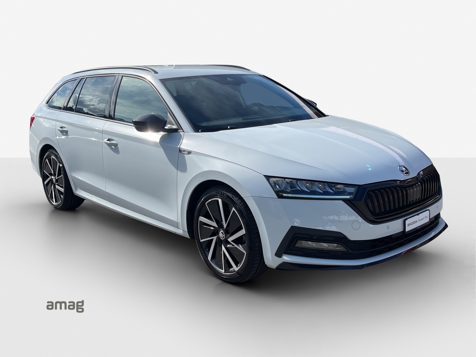 SKODA Octavia Combi 2.0 TSI SportLine DSG 4x4-image-5