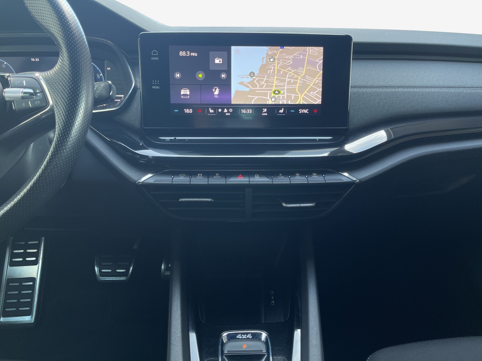 SKODA Octavia Combi 2.0 TSI SportLine DSG 4x4-image-10