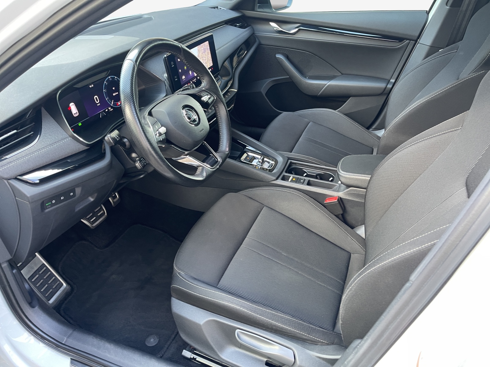 SKODA Octavia Combi 2.0 TSI SportLine DSG 4x4-image-7