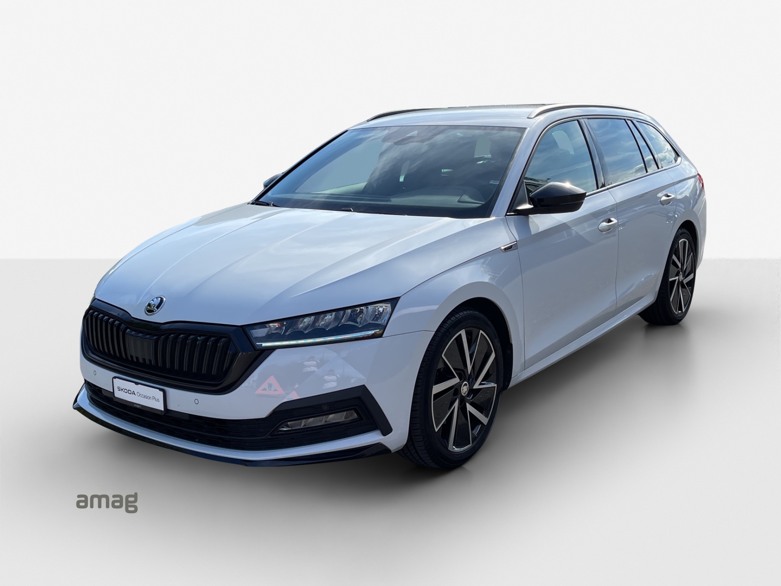 SKODA Octavia Combi 2.0 TSI SportLine DSG 4x4-image-0