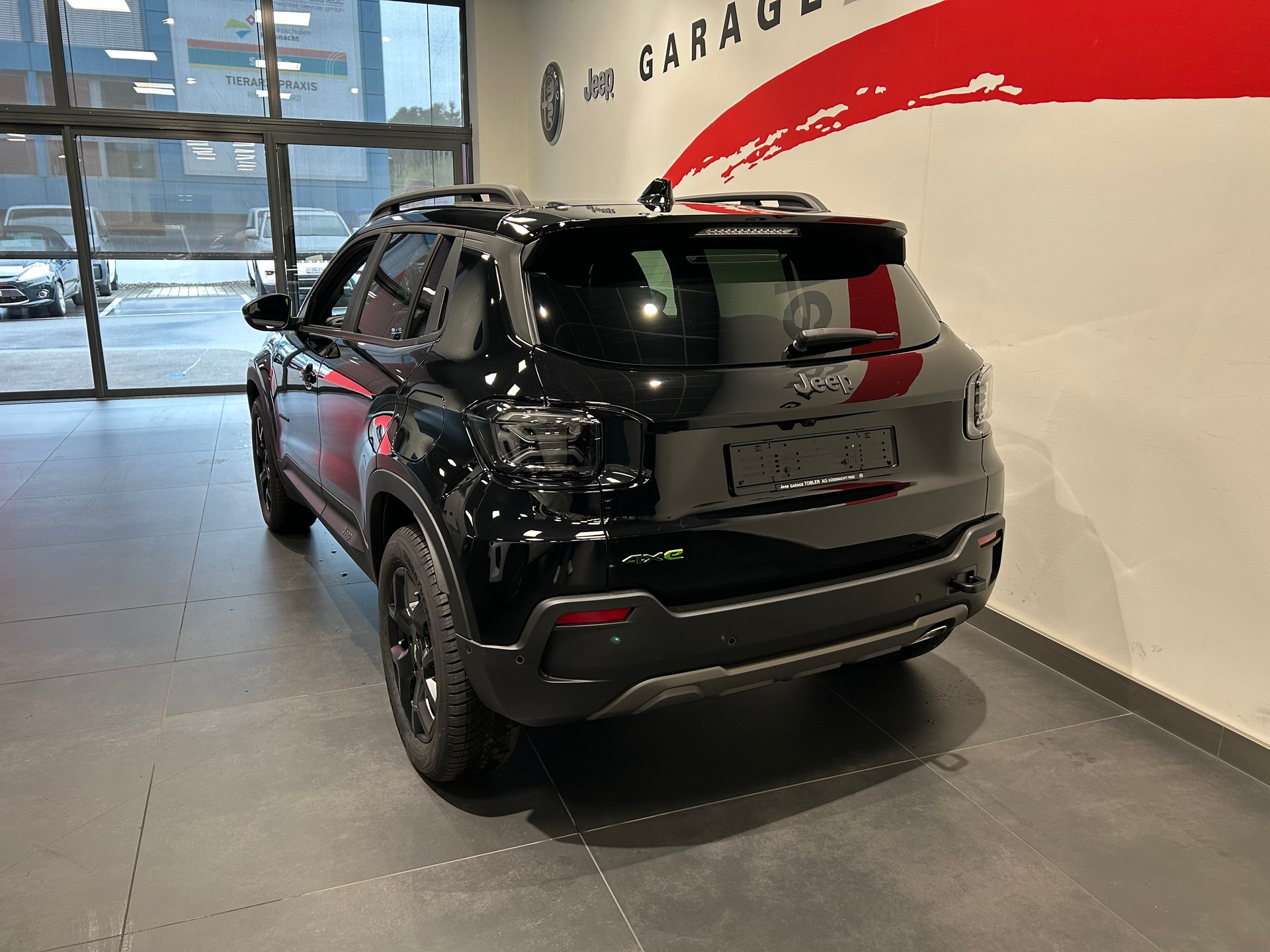 JEEP Avenger 1.2 Turbo MHEV Overland Leather 4xe-image-13