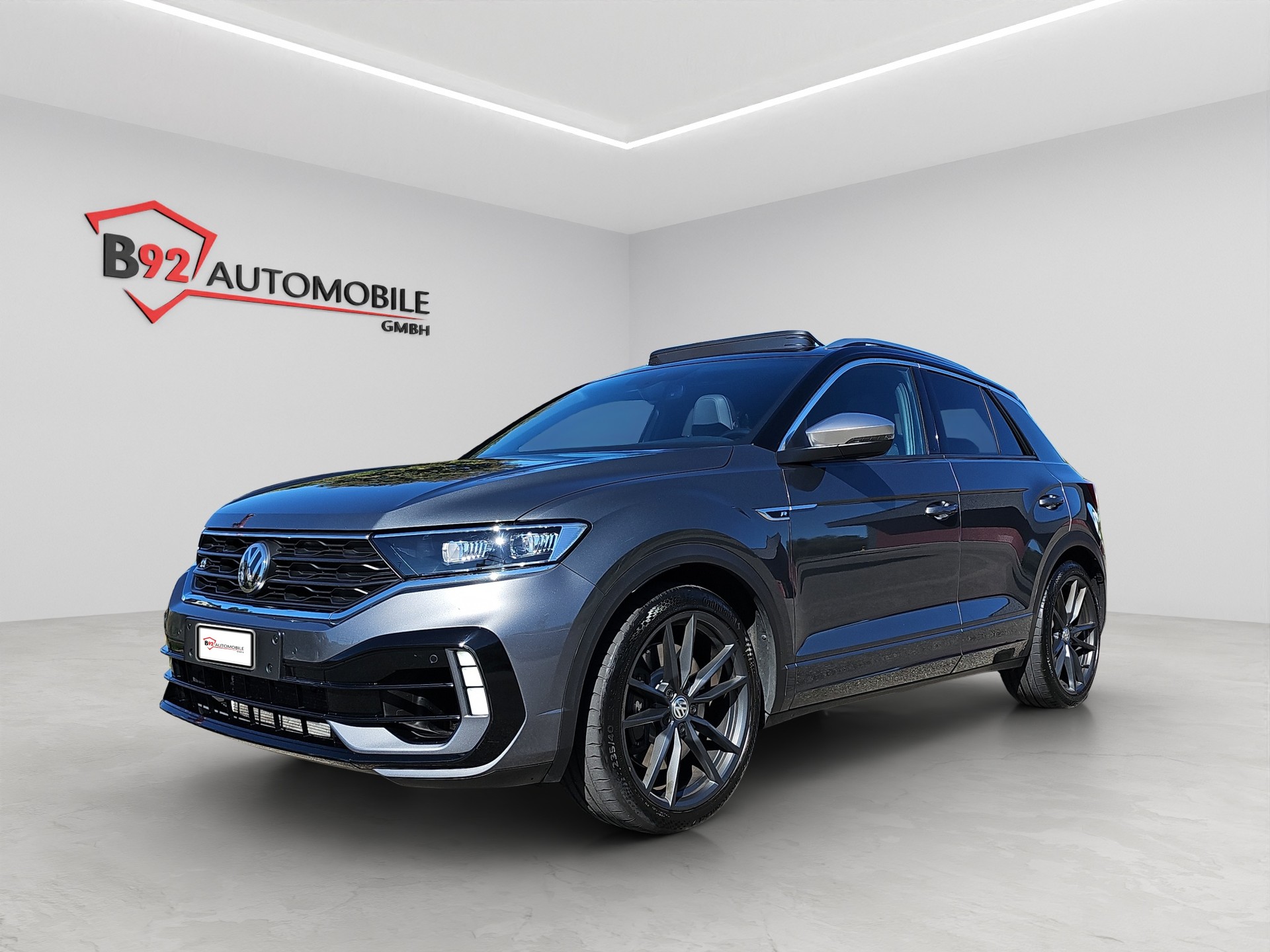 VW T-Roc 2.0 TSI R DSG 4Motion-image-0