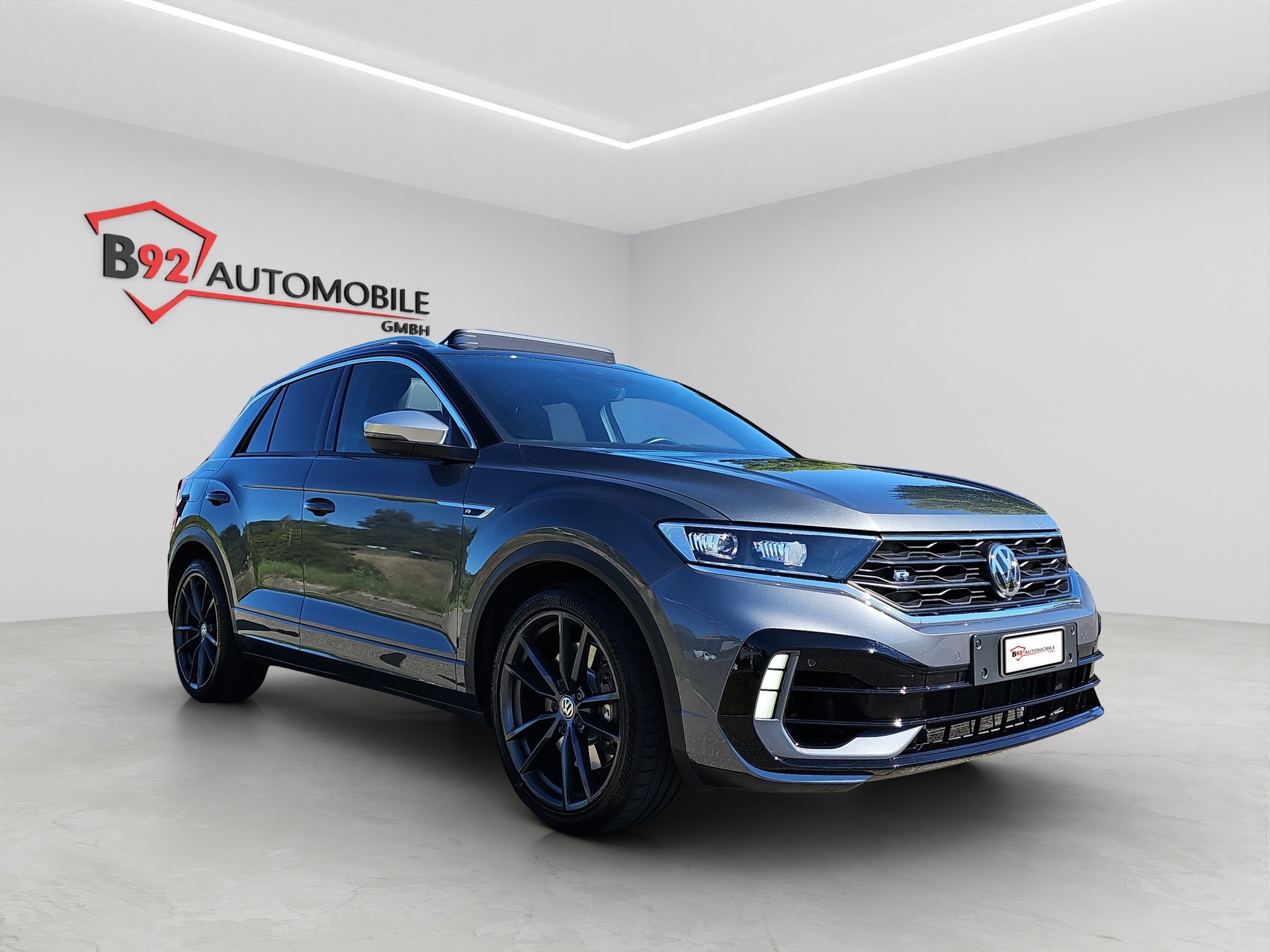 VW T-Roc 2.0 TSI R DSG 4Motion-image-6