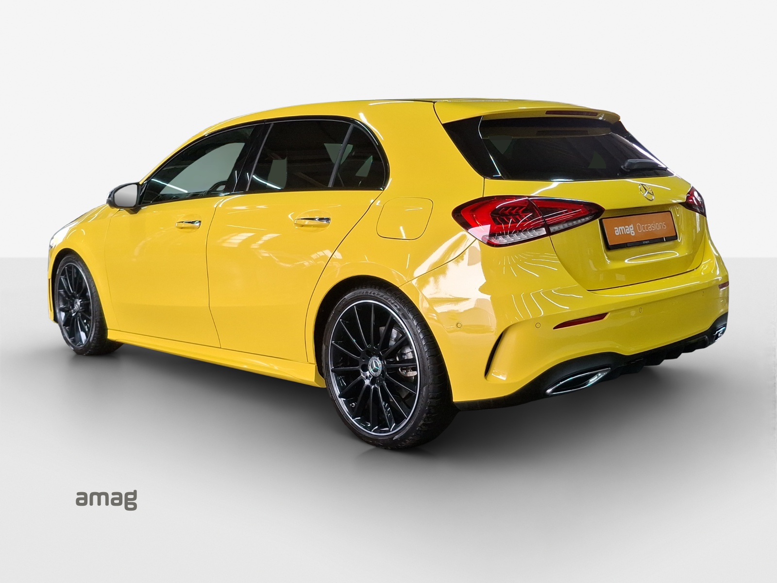 MERCEDES-BENZ A 250 4Matic AMG Line 4Matic 7G-DCT-image-2