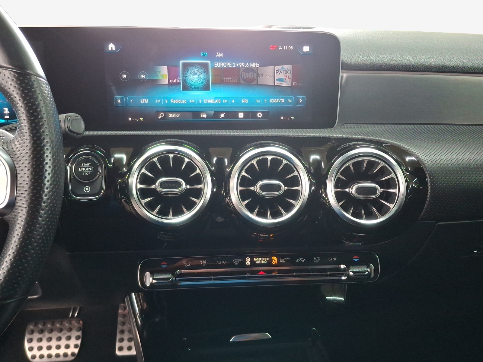 MERCEDES-BENZ A 250 4Matic AMG Line 4Matic 7G-DCT-image-9