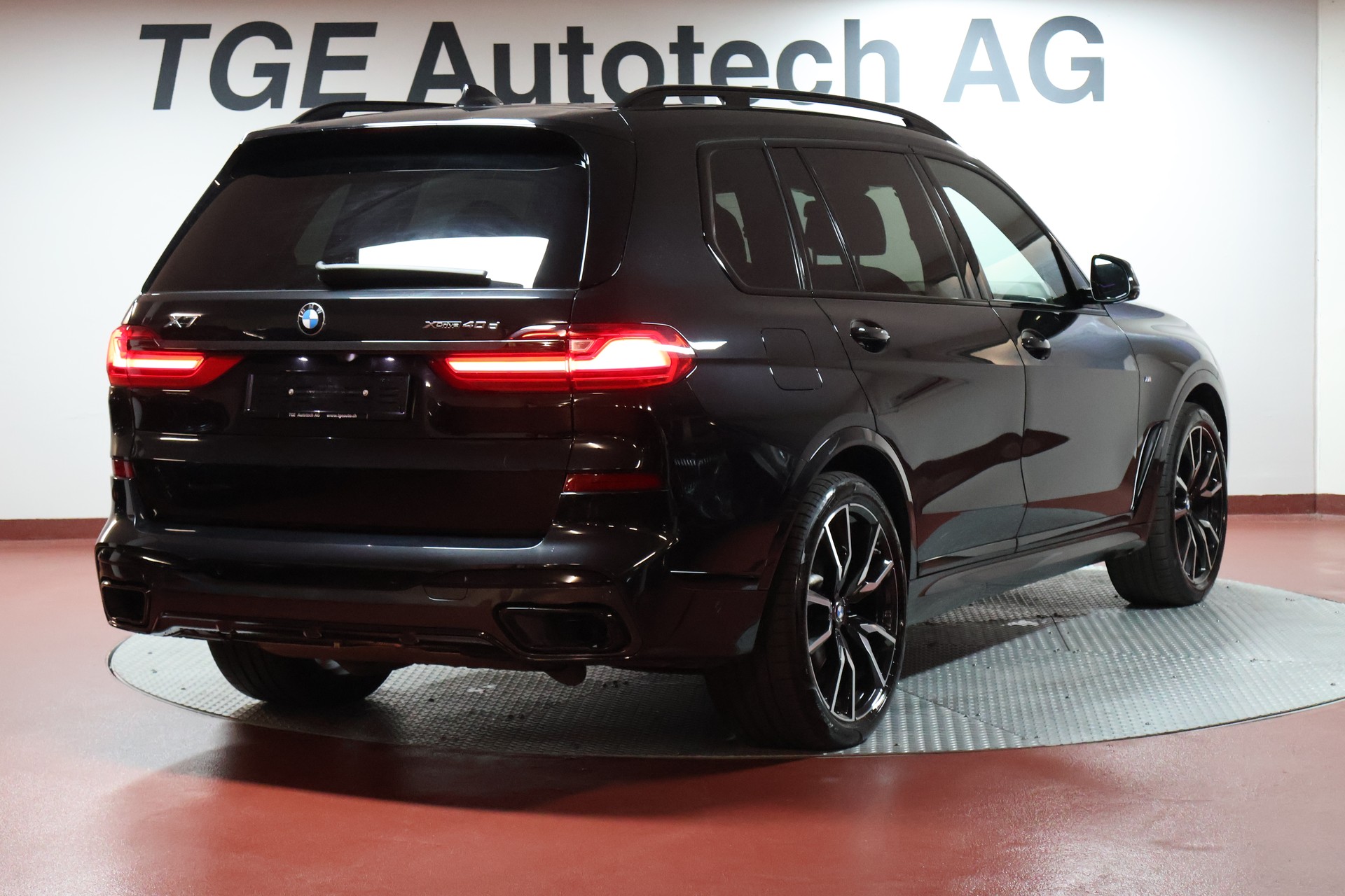 BMW X7 xDrive 48V 40d Steptronic M-Sport-image-22