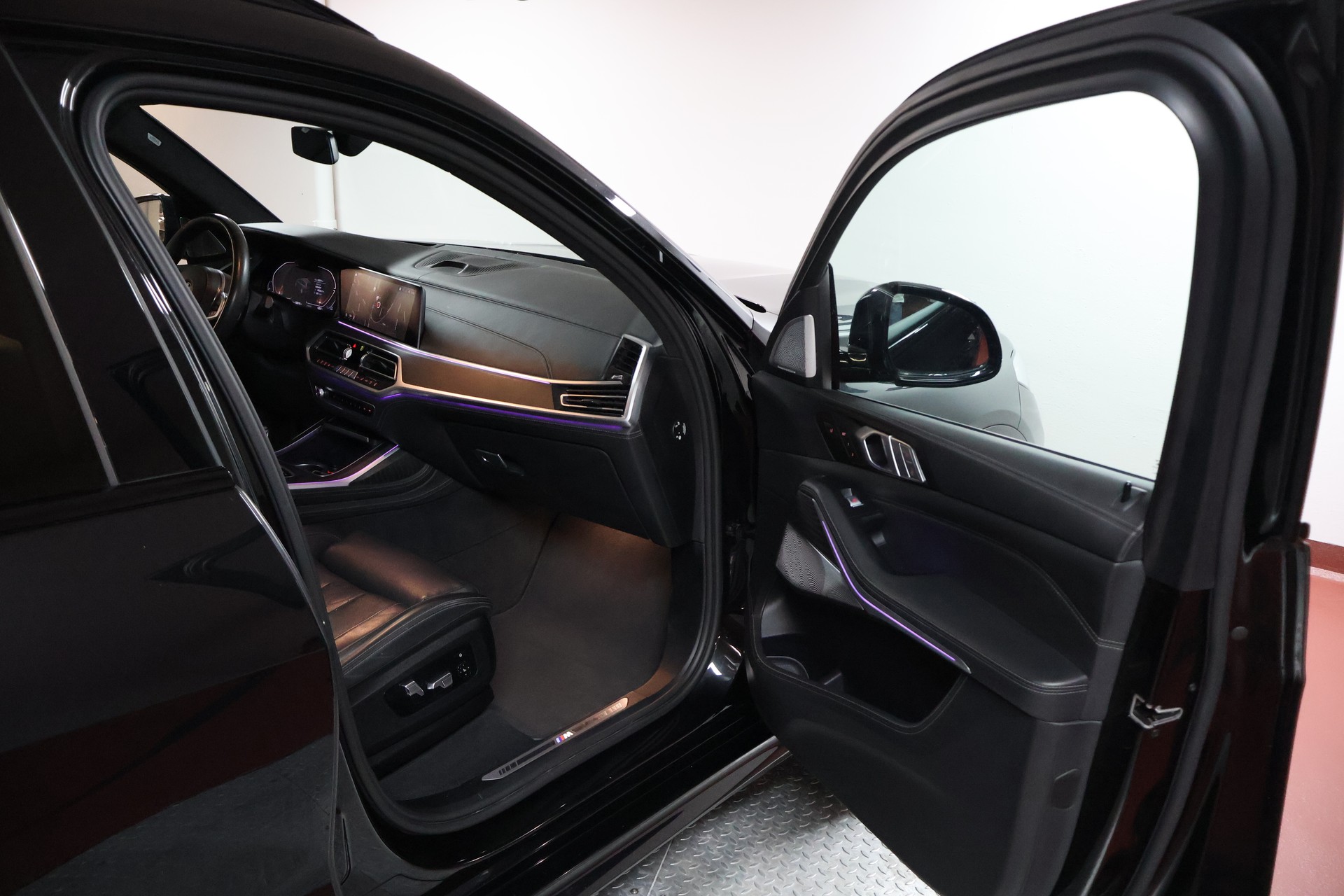 BMW X7 xDrive 48V 40d Steptronic M-Sport-image-15