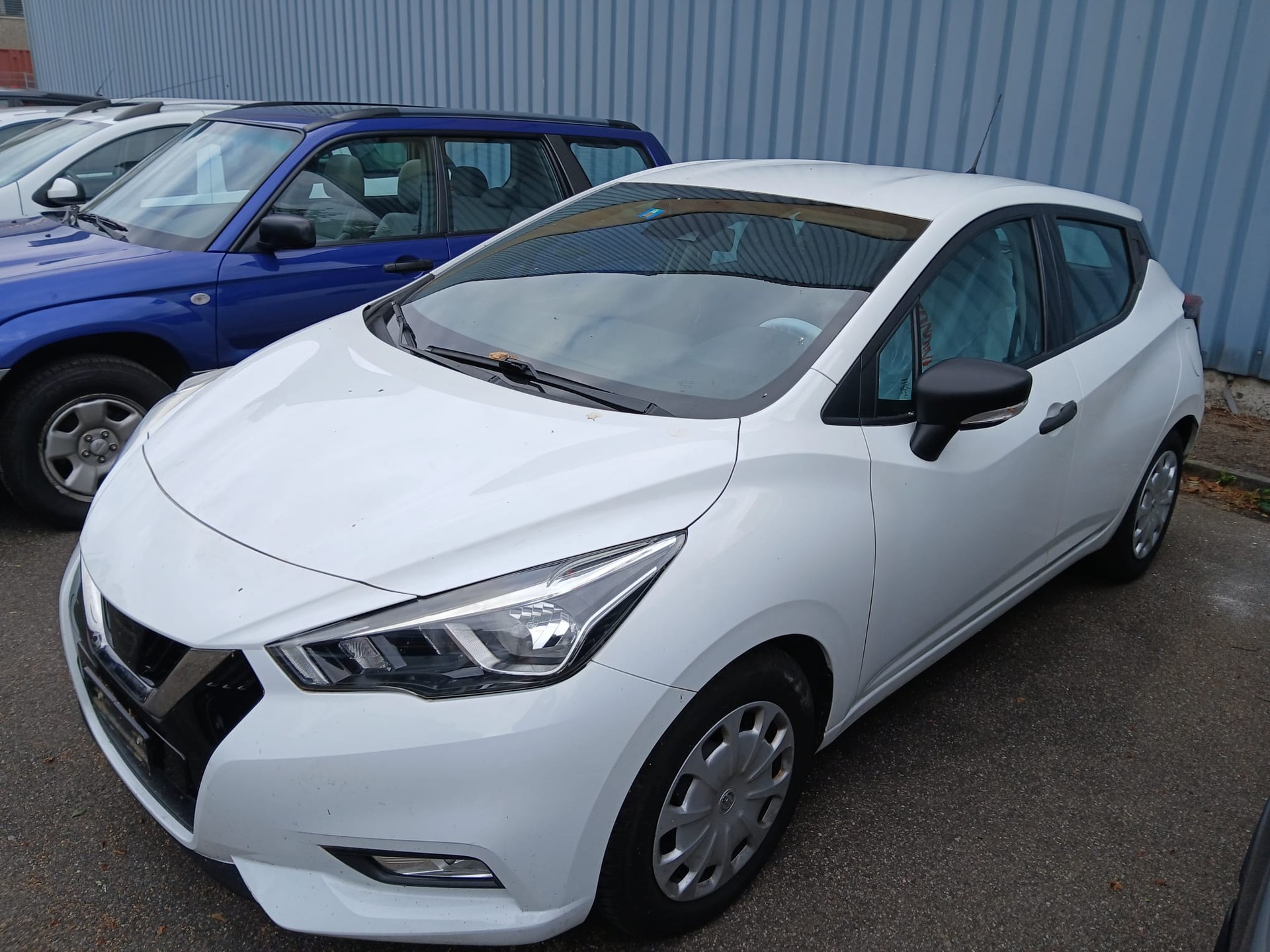NISSAN Micra 1.0 visia-image-1