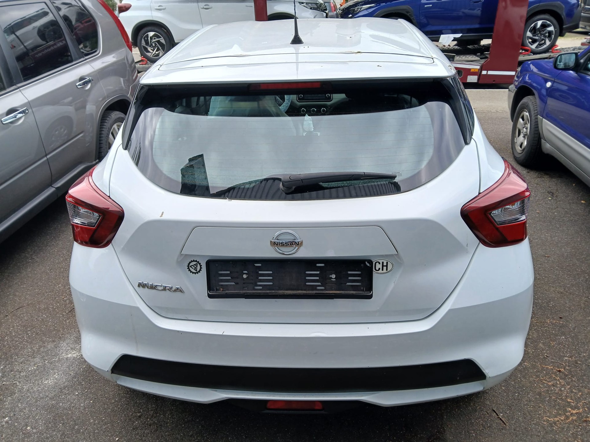 NISSAN Micra 1.0 visia-image-3