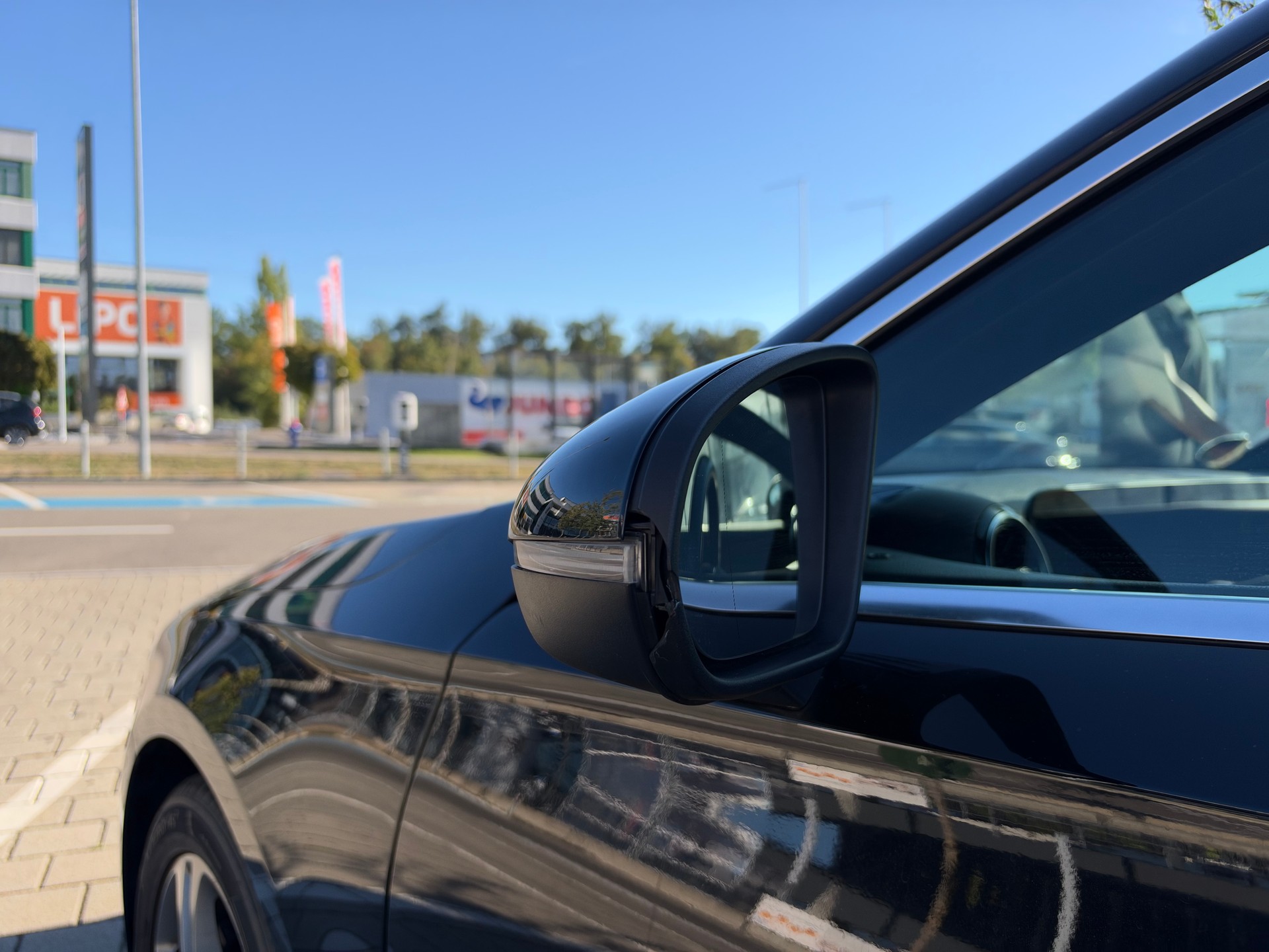 MERCEDES-BENZ A 200 Progressive-image-7