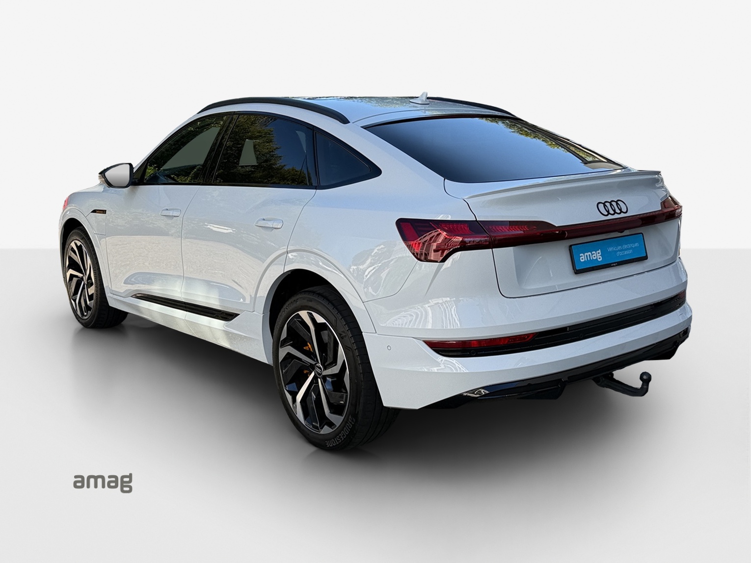 AUDI e-tron 55 Sportback S Line Black Edition quattro-image-2