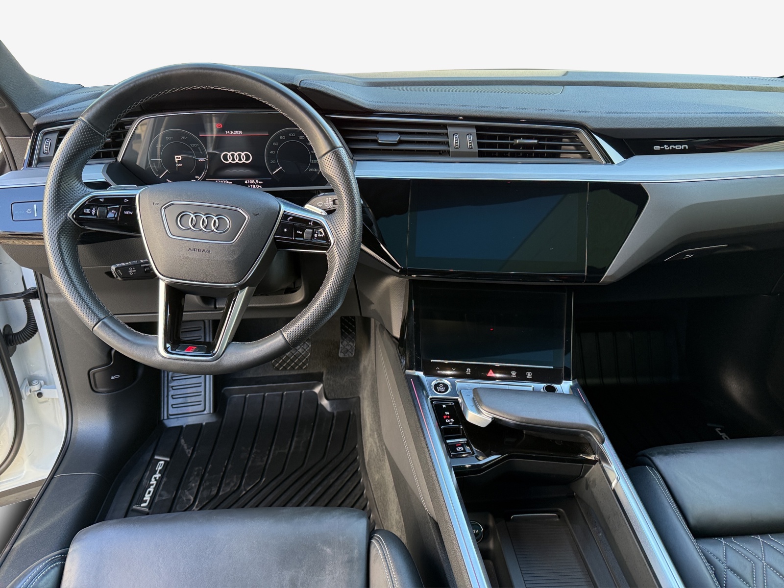 AUDI e-tron 55 Sportback S Line Black Edition quattro-image-8