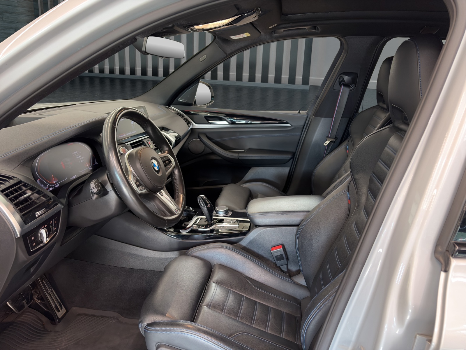BMW X3 20i xDrive M AERODYNAMIKPAKET-image-18