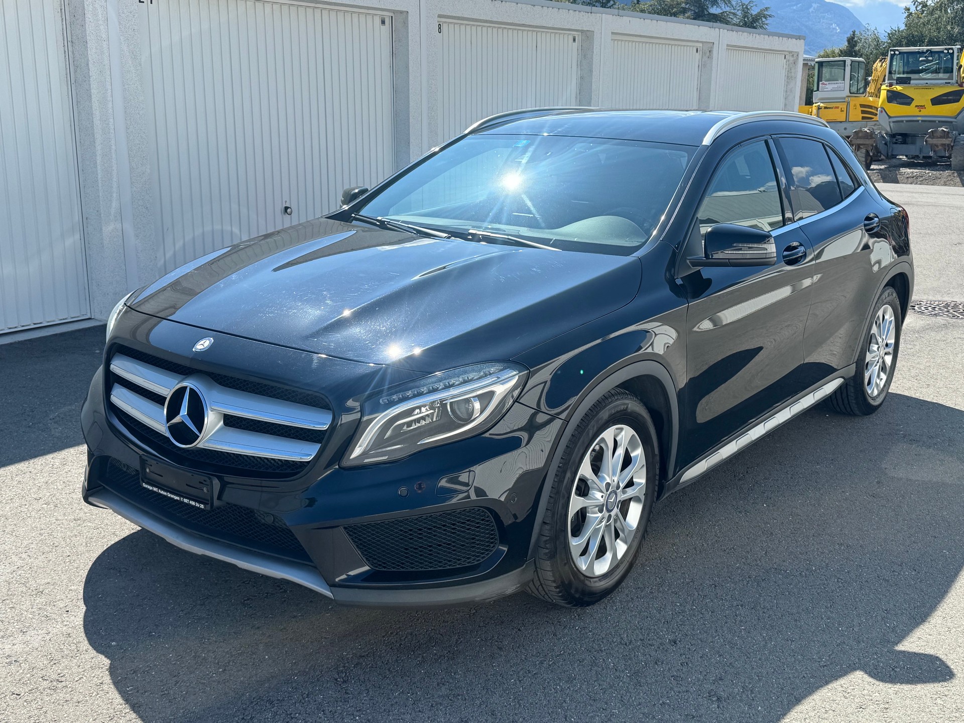 MERCEDES-BENZ GLA 250 4Matic 7G-DCT-image-0