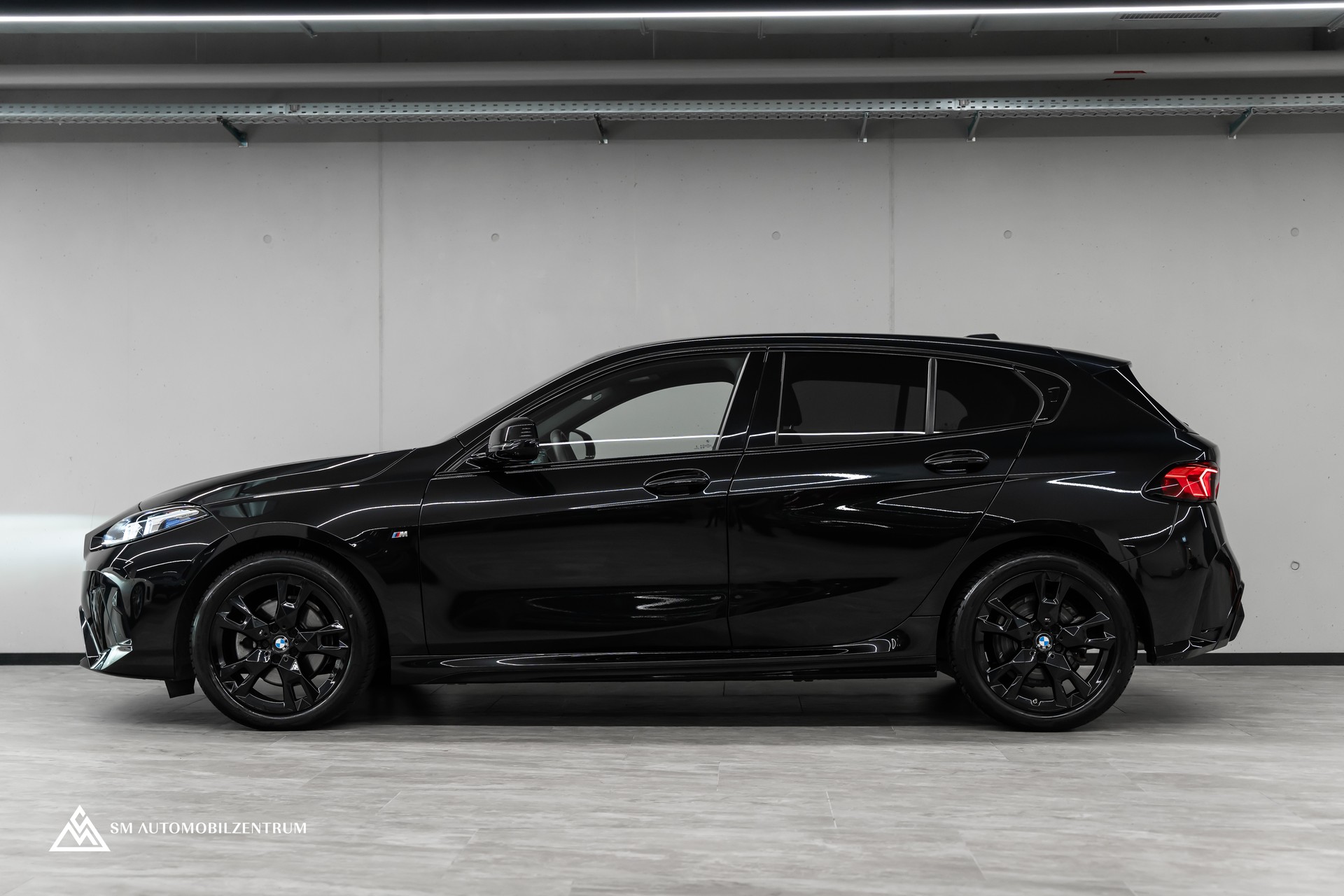BMW 120d M Sport / Werksgarantie / 360° / Head-Up / el. Sitze Memory-image-4