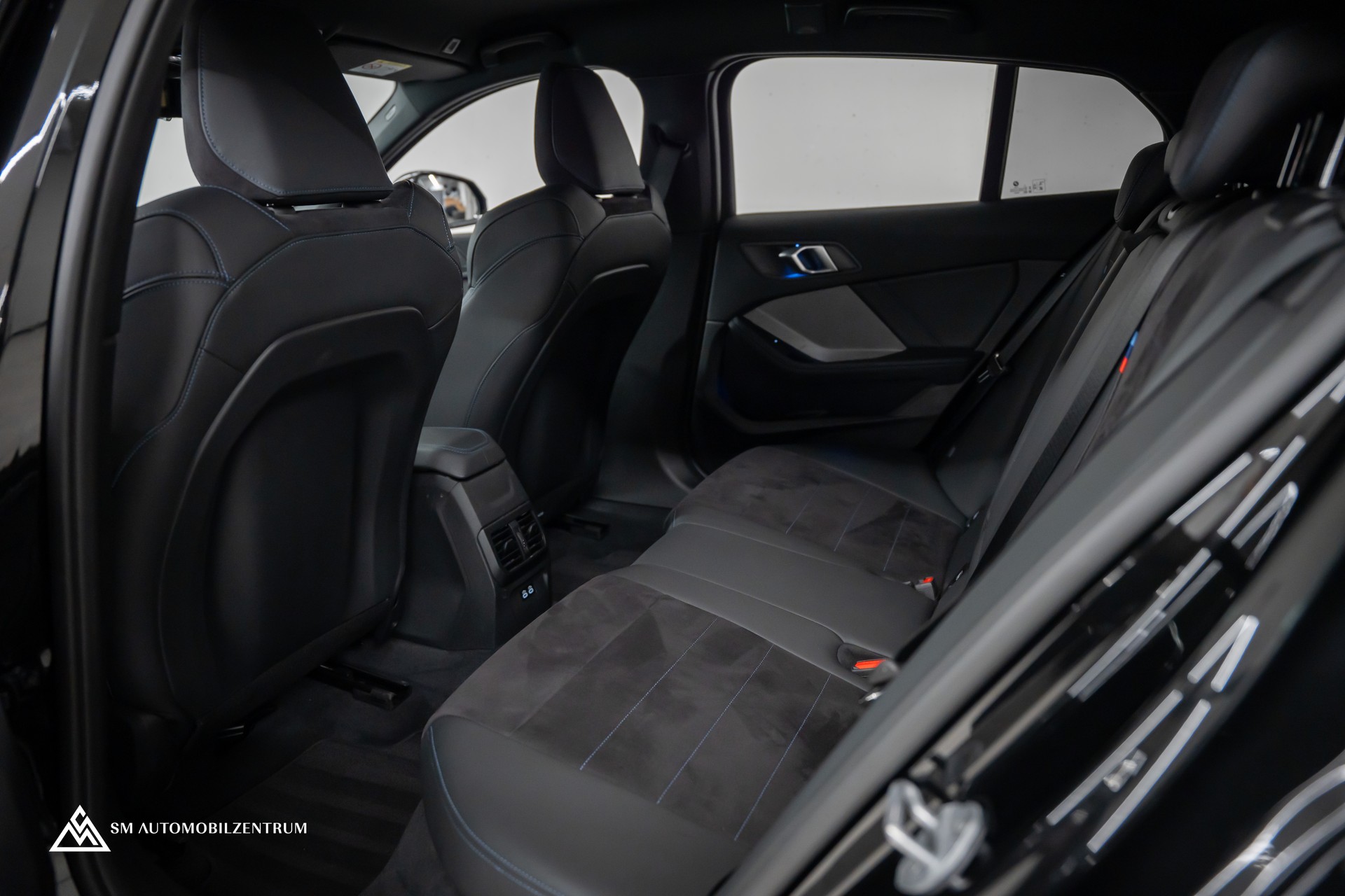 BMW 120d M Sport / Werksgarantie / 360° / Head-Up / el. Sitze Memory-image-18
