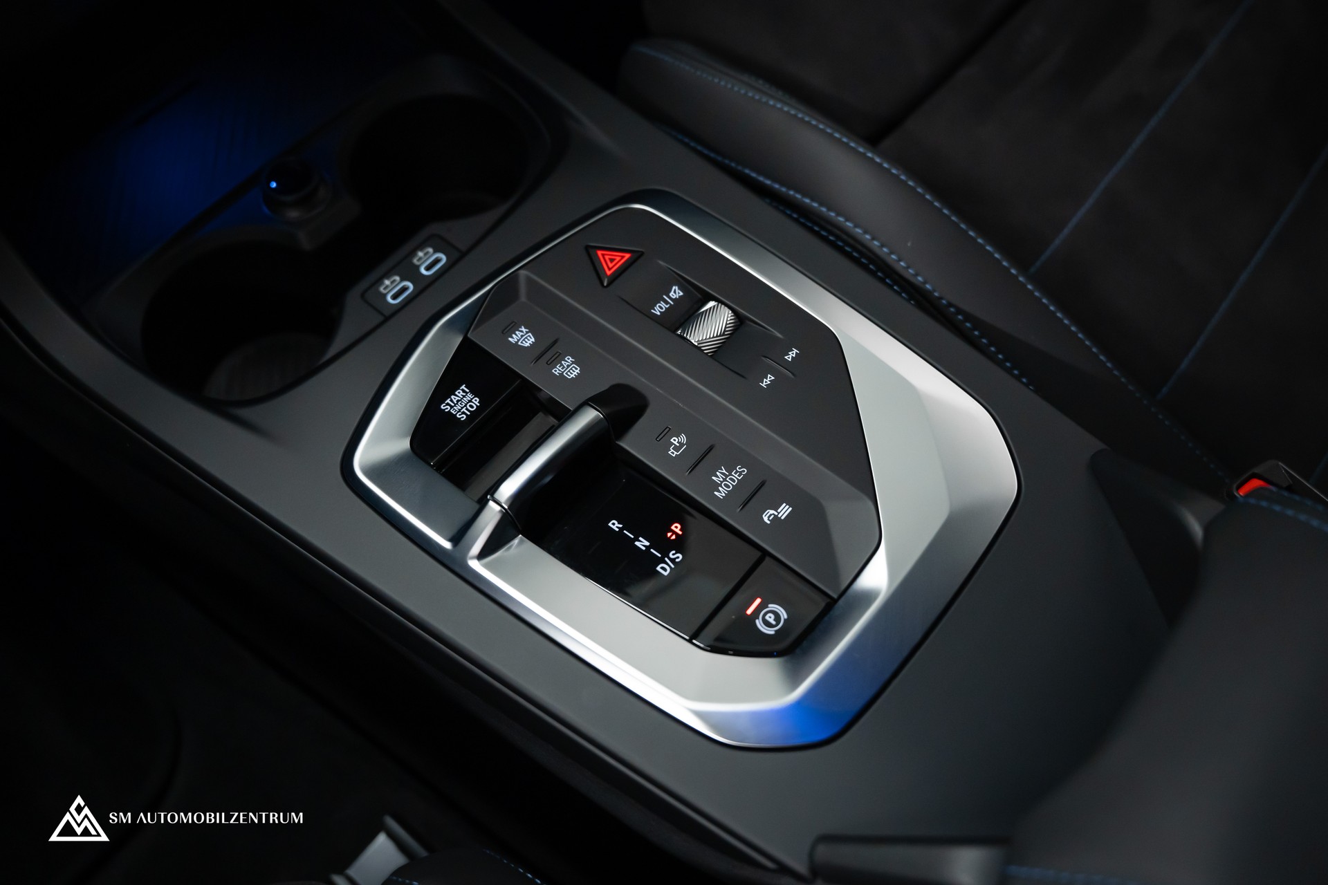 BMW 120d M Sport / Werksgarantie / 360° / Head-Up / el. Sitze Memory-image-28