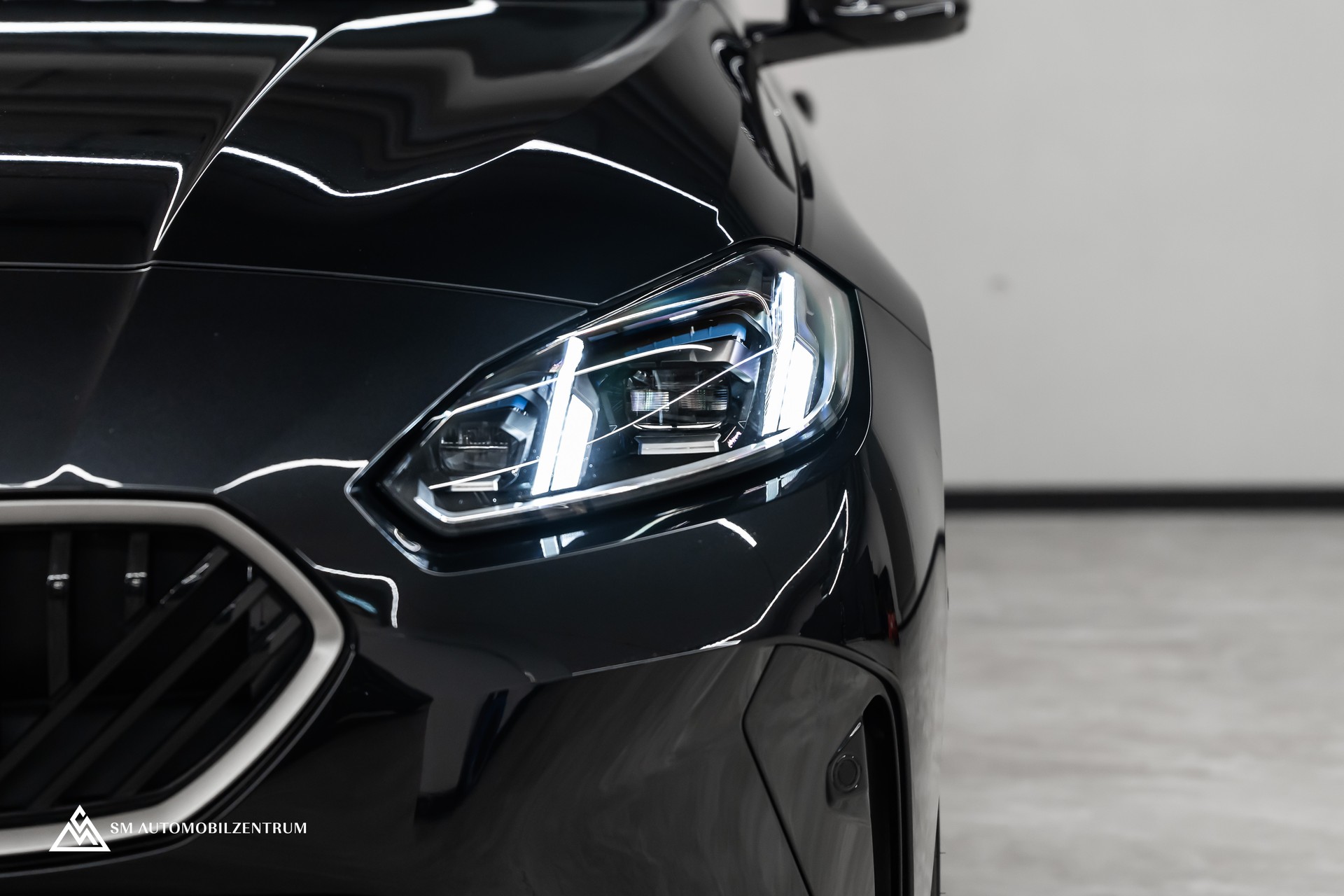 BMW 120d M Sport / Werksgarantie / 360° / Head-Up / el. Sitze Memory-showroom-element-2
