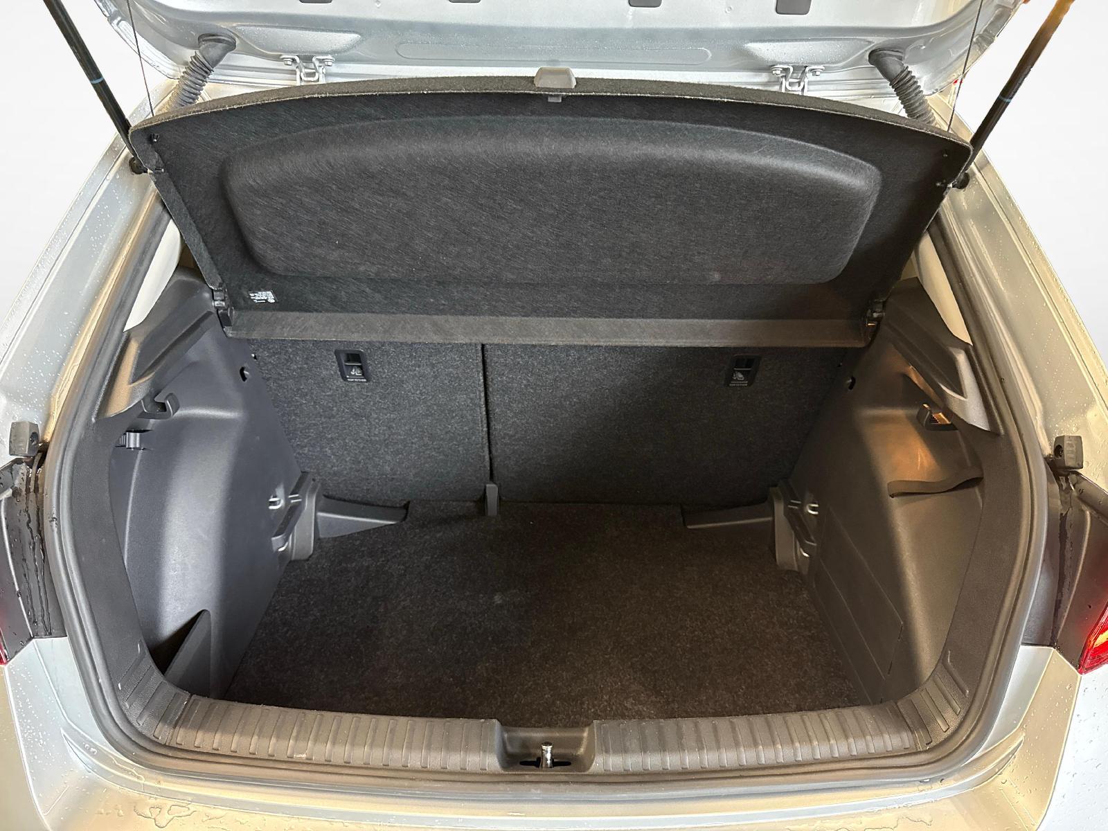 SKODA Fabia 1.0 TSI Selection DSG-image-11
