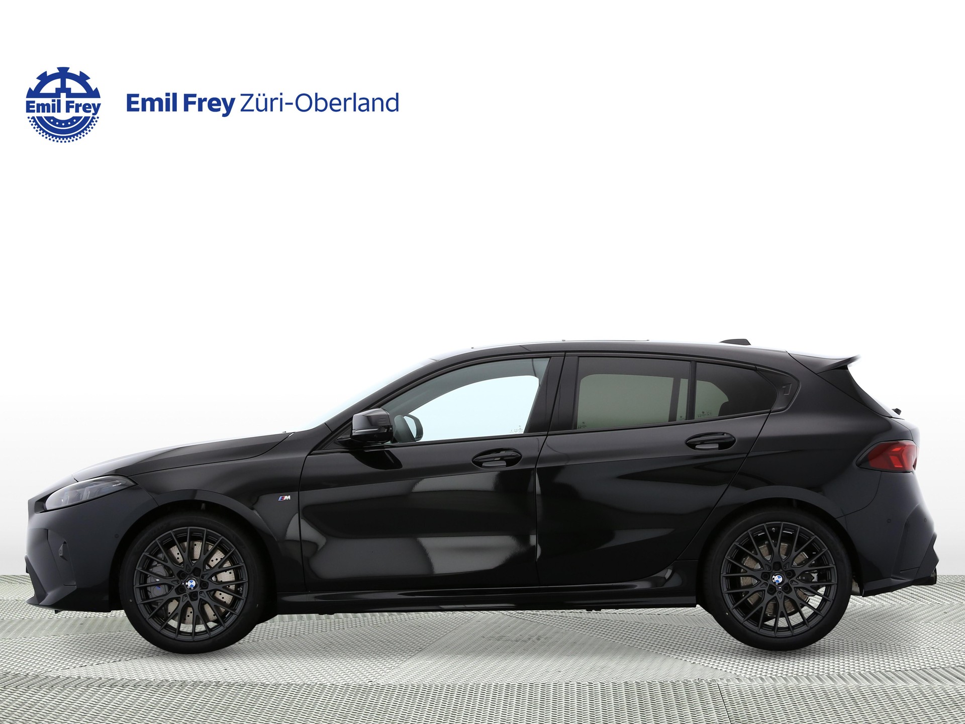 BMW M135i xDrive-image-1
