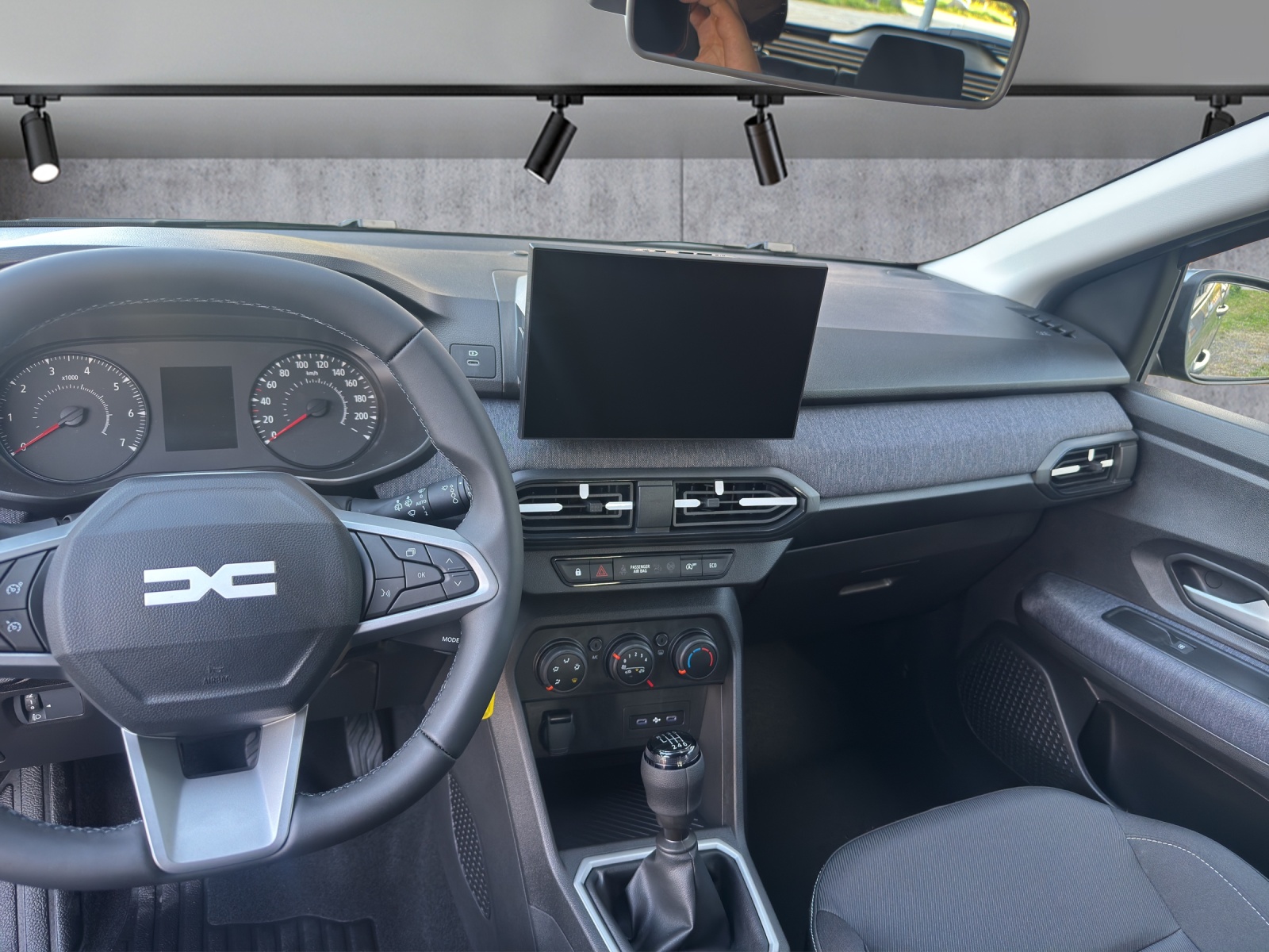 DACIA Sandero TCe 100 Expression-image-9