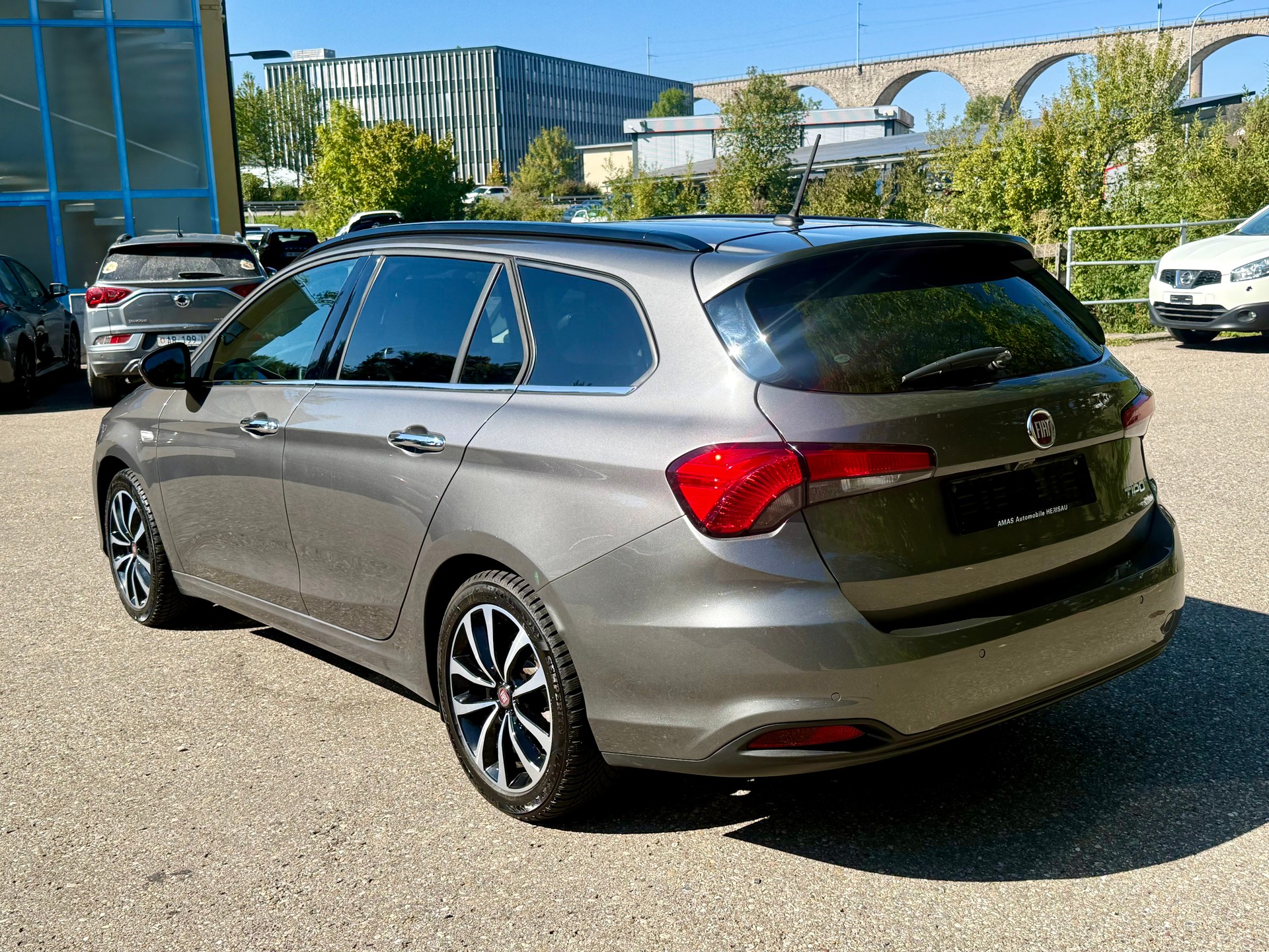FIAT Tipo 1.6MJ Station Wagon Lounge-image-3