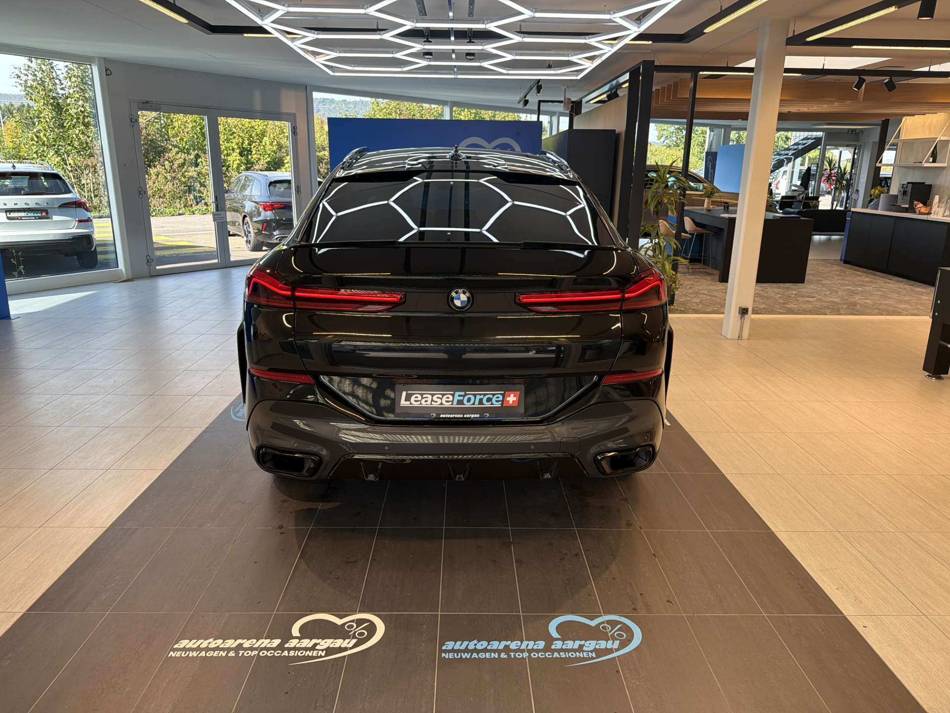 BMW X6 xDrive 48V 30d M Sport 286PS Steptronic-Automat-image-12