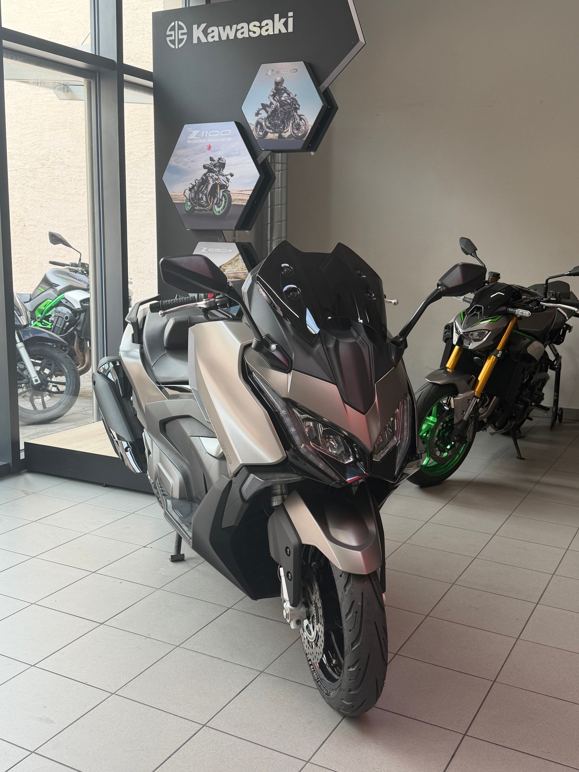 KYMCO 550 PREMIUM