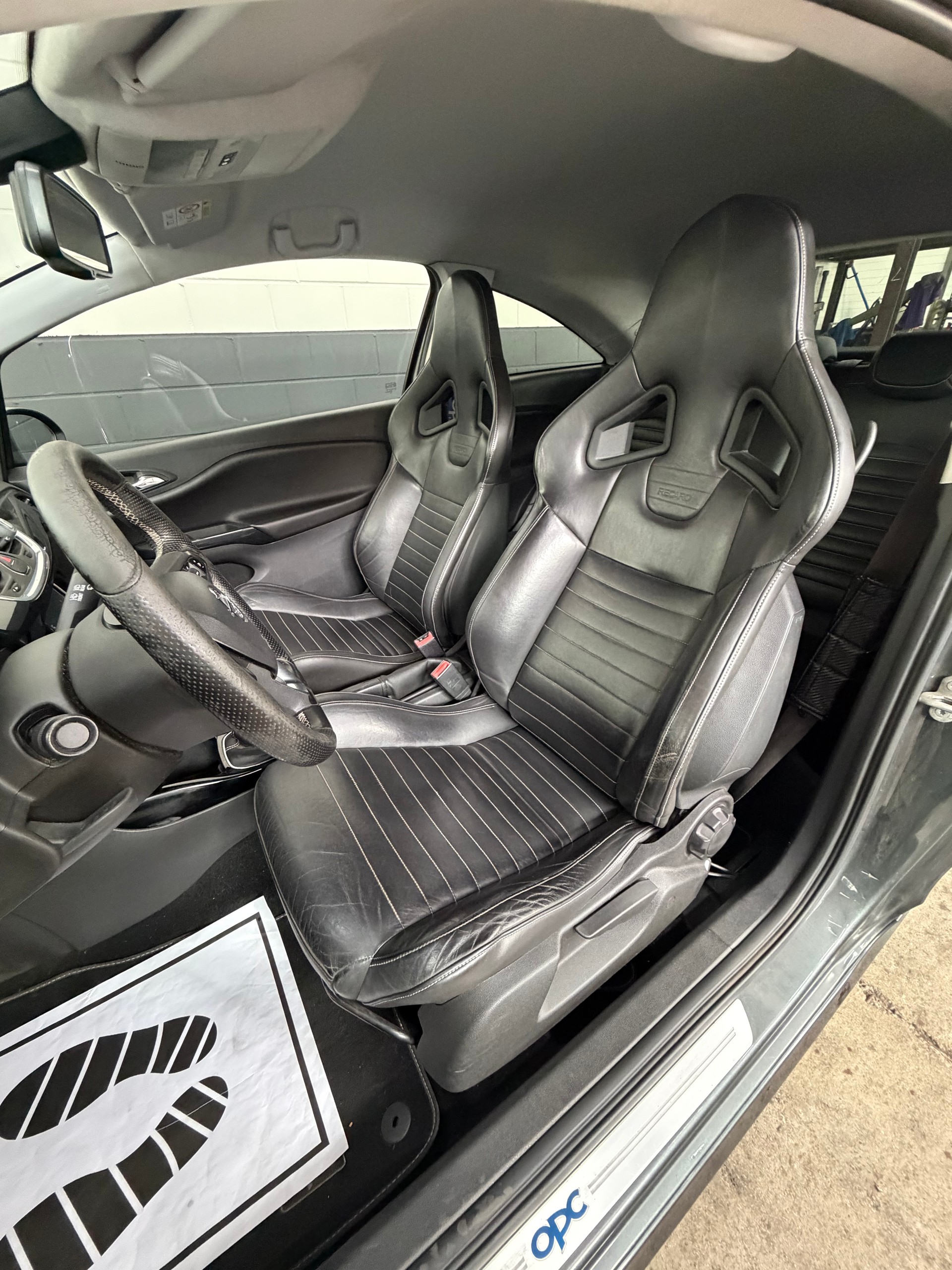 OPEL Corsa 1.6 Turbo OPC //NEU AB MFK!-image-12