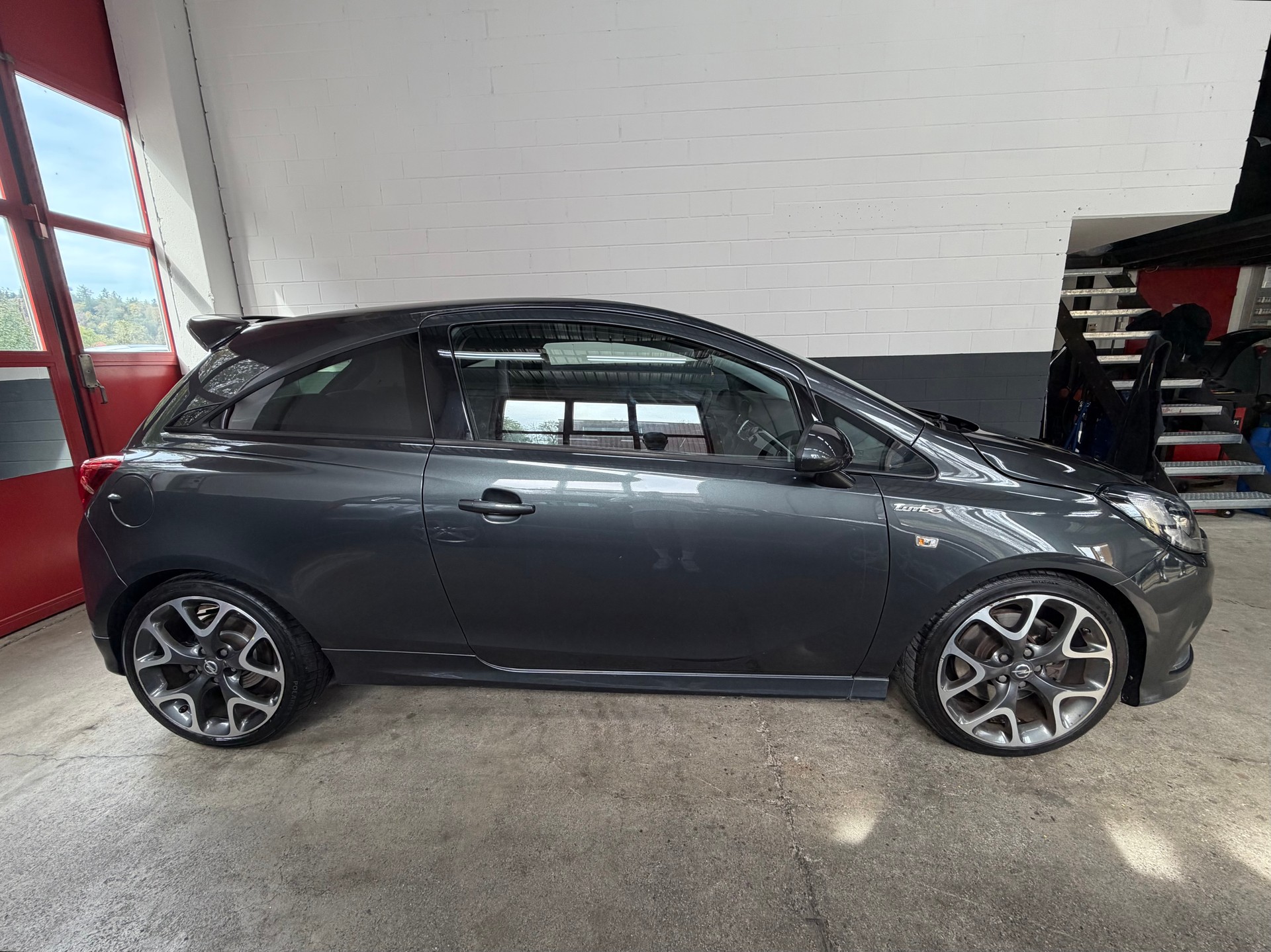OPEL Corsa 1.6 Turbo OPC //NEU AB MFK!-image-3