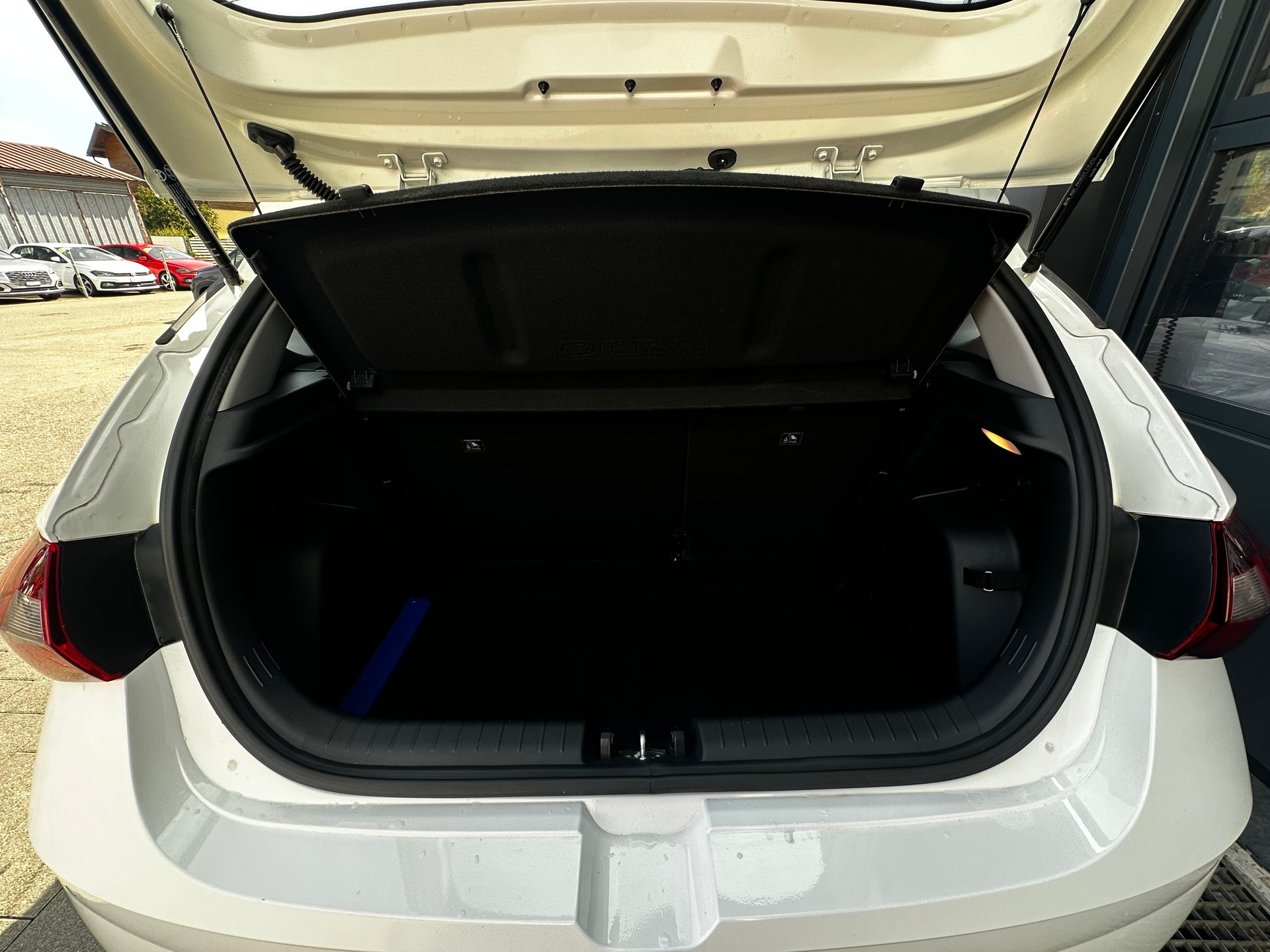 HYUNDAI HYUNDAI i20 1.0 T-GDI | FRISCH AB MFK & SERVICE | AUTOMAT | RÜCKFAHRKAMERA-image-6