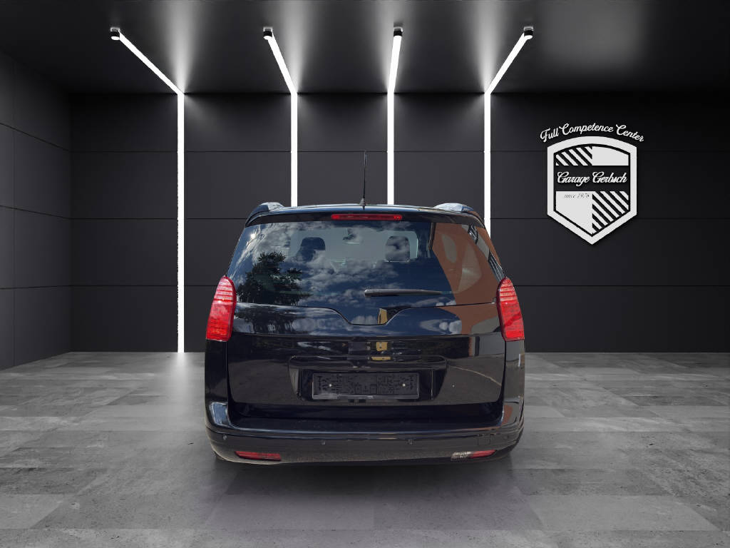PEUGEOT 5008 1.6 THP 155 Allure-image-4