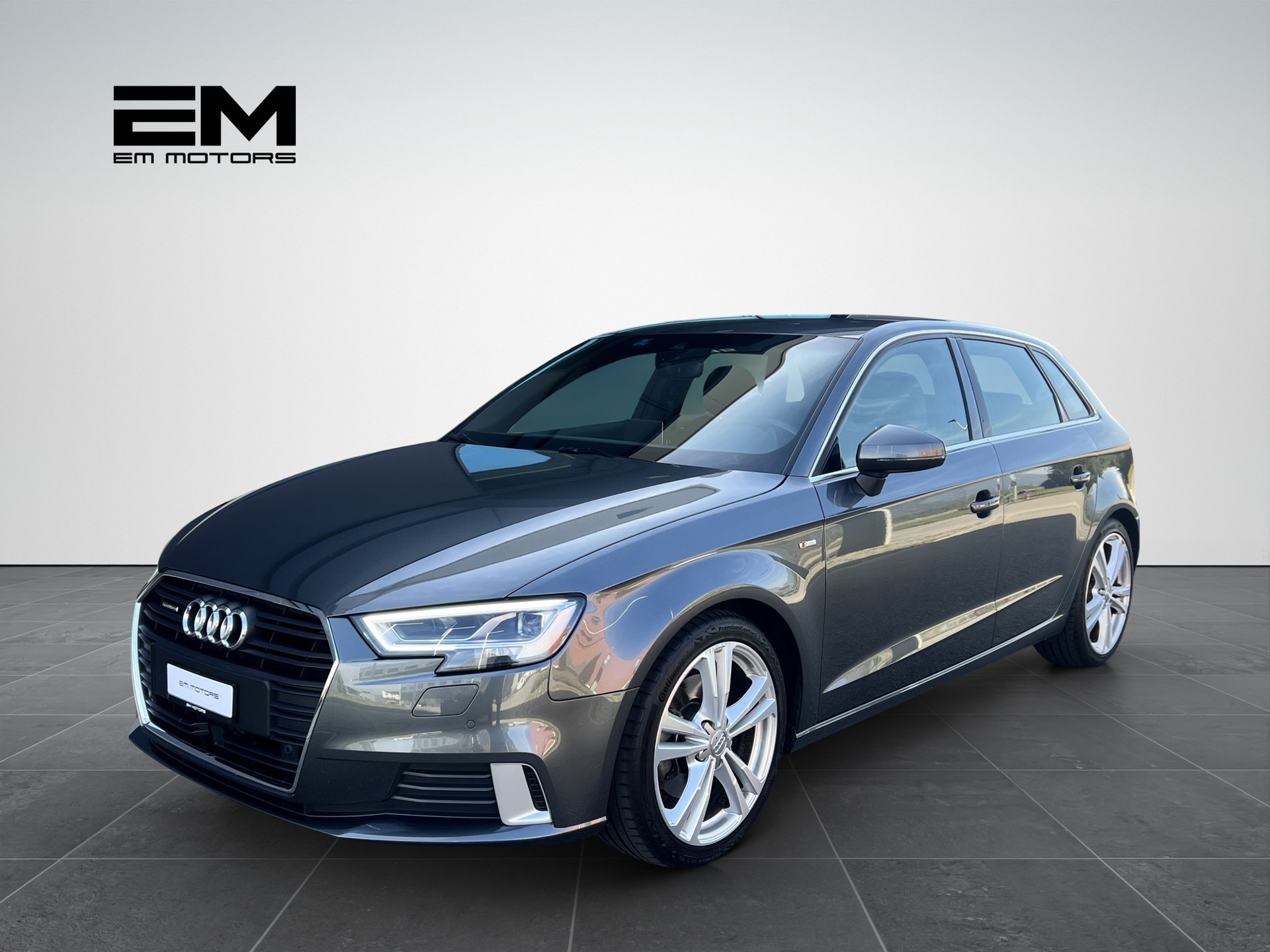 AUDI A3 Sportback S-Line 2.0 TFSI Sport Quattro S-tronic-image-0