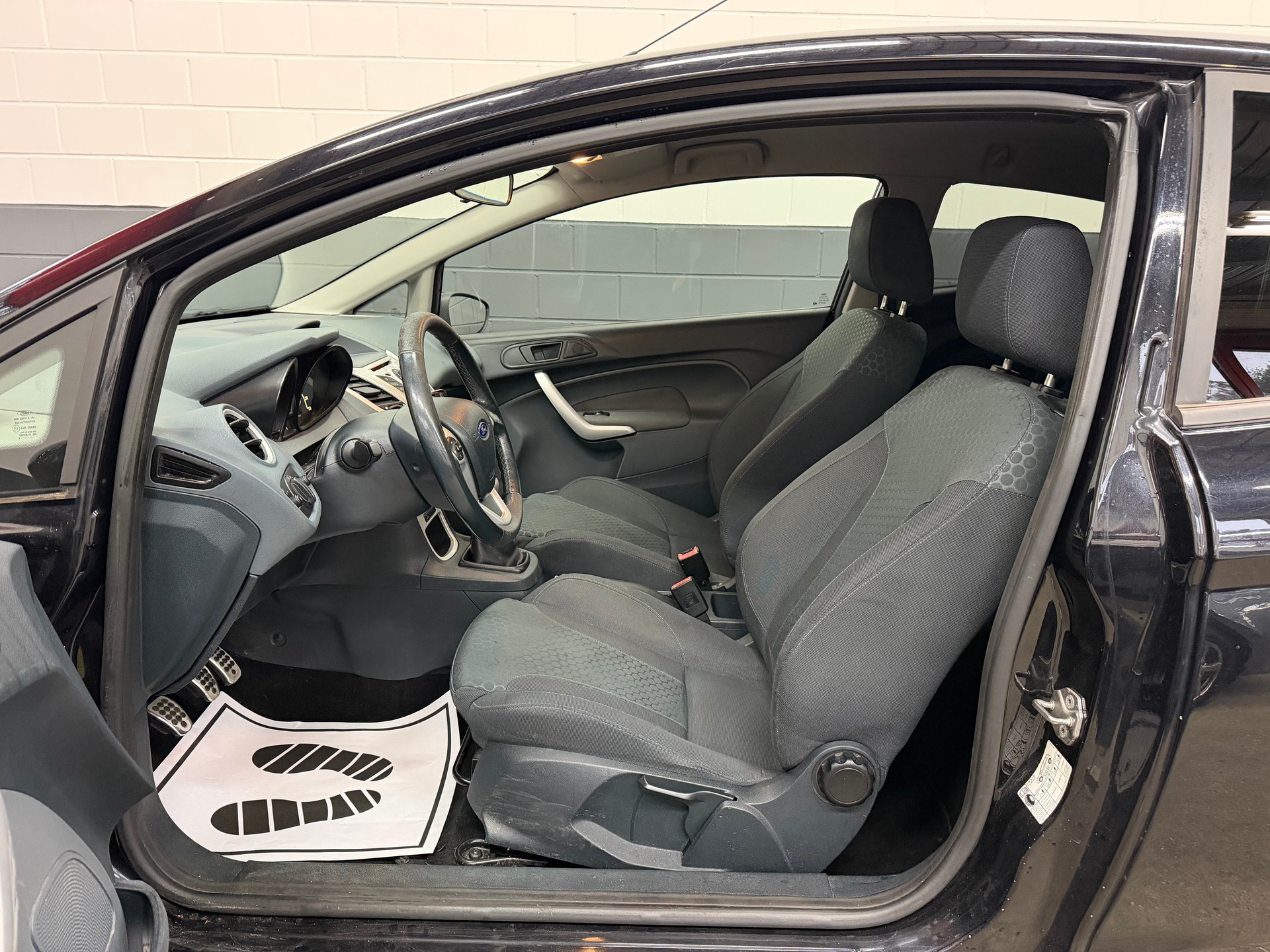 FORD Fiesta 1.6 16V Sport //NEU AB MFK!-image-8