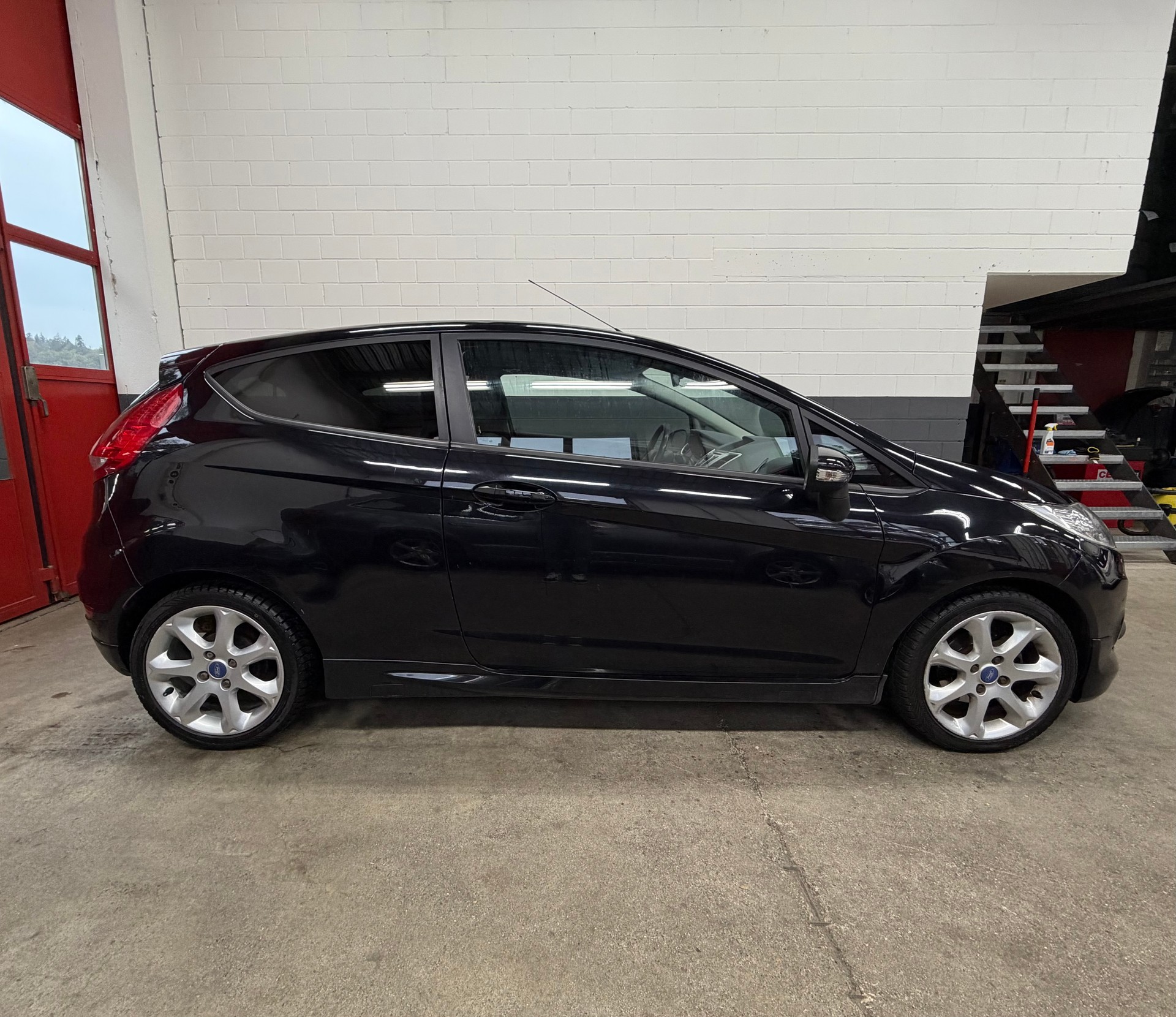 FORD Fiesta 1.6 16V Sport //NEU AB MFK!-image-4