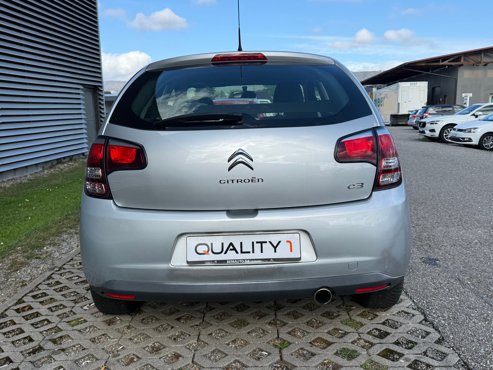 CITROEN C3 1.2i Exclusive-image-2