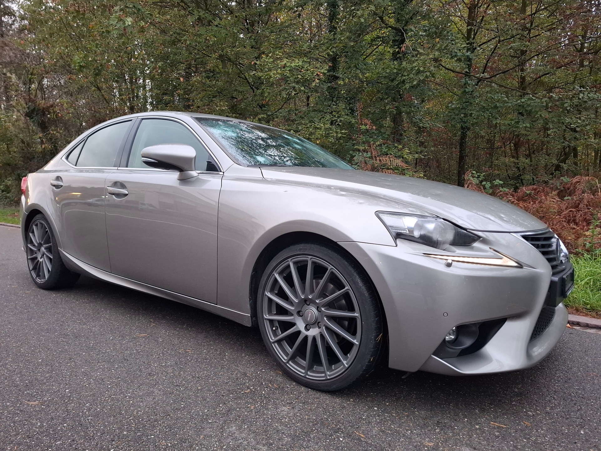 LEXUS IS 300h Sport Automatic-image-0