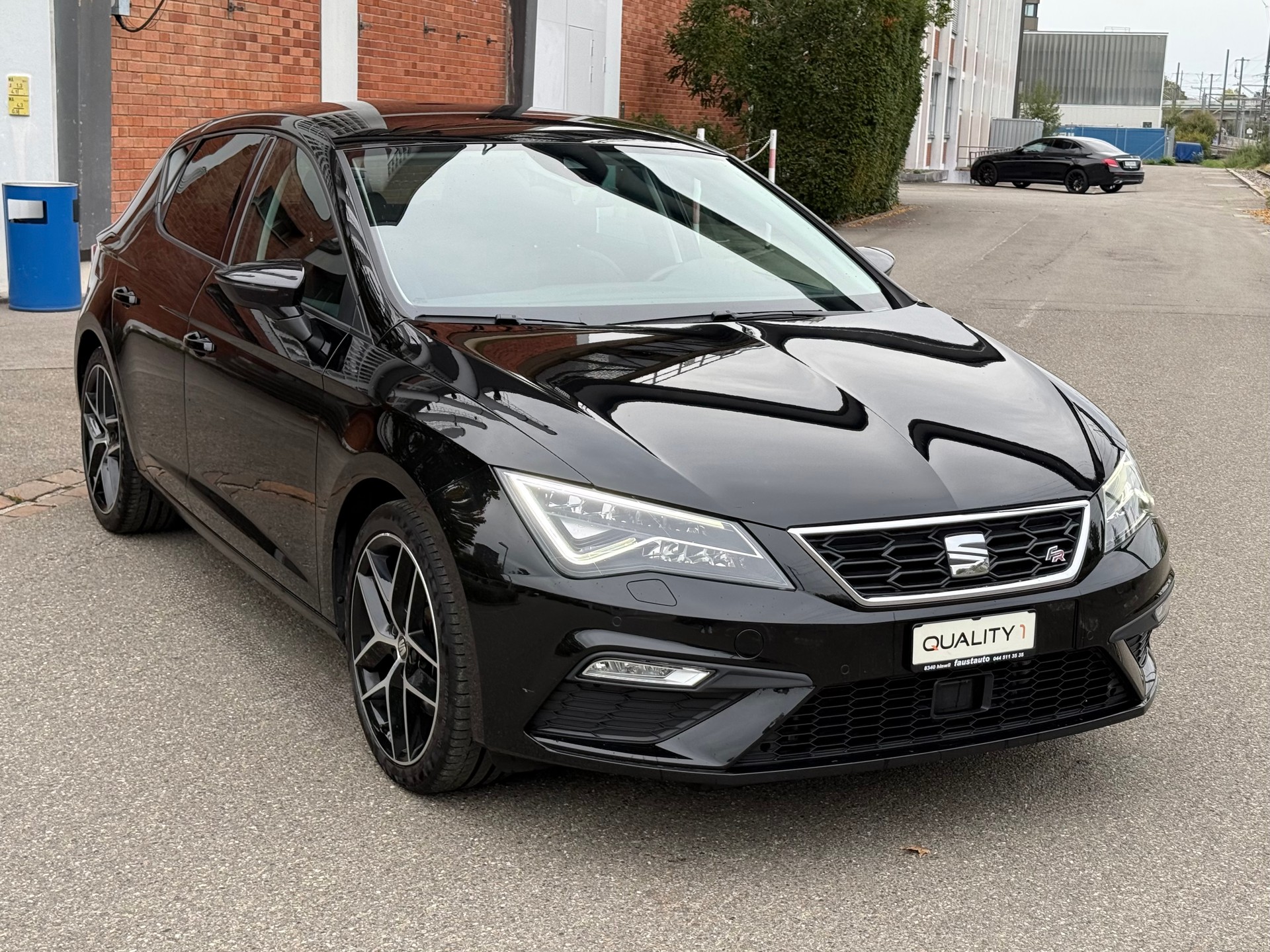 SEAT Leon 1.8 TSI Swiss FR-image-1