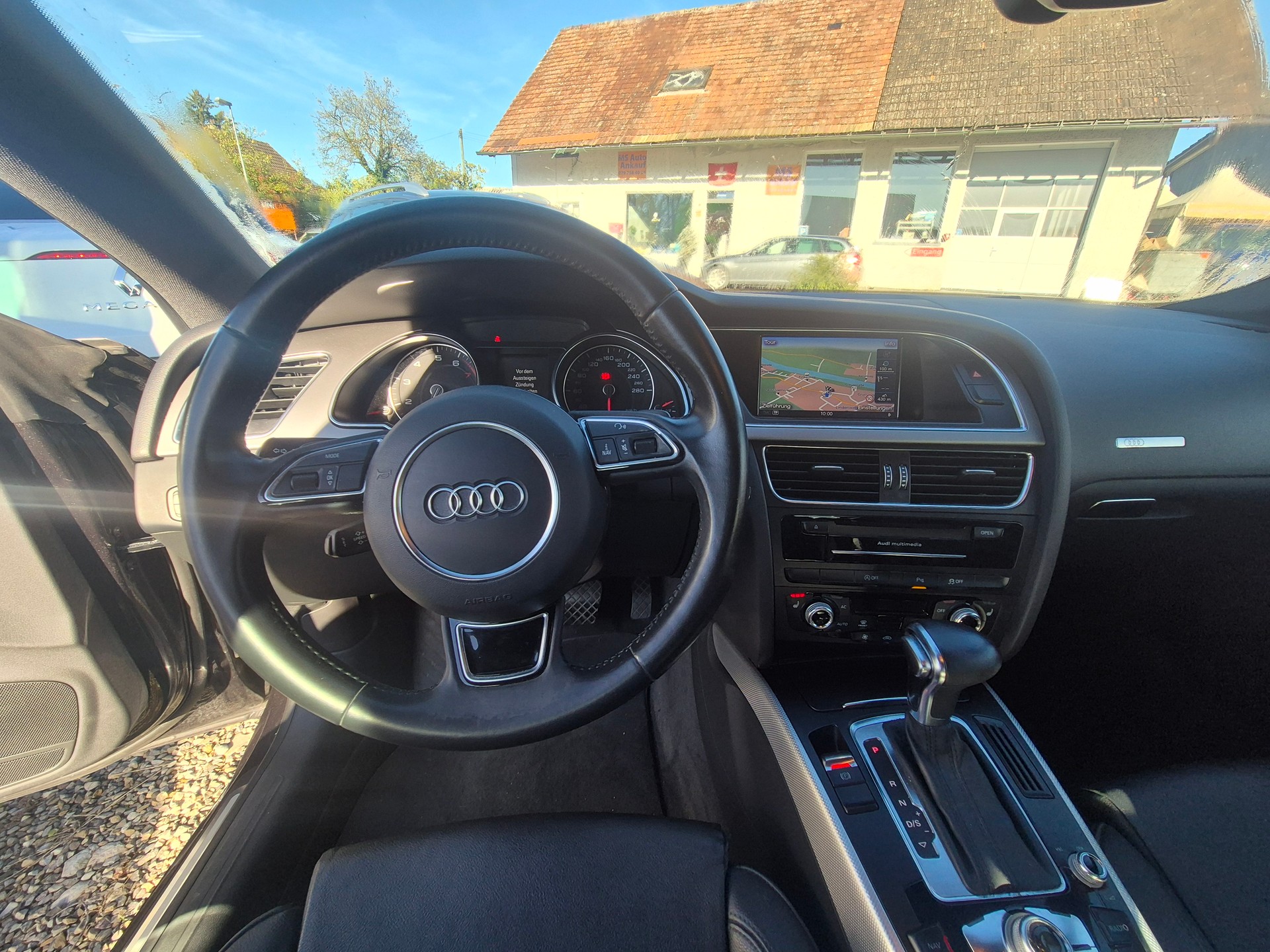 AUDI A5 Sportback MFK Sehr Gepflegt und Sauber Top Zustand-image-9