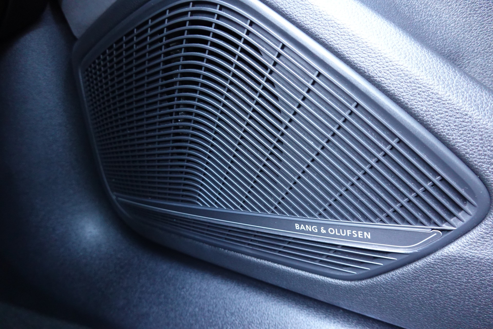 AUDI A4 Avant 2.0 TFSI quattro - "CH Auto * Toit Ouvrant * Cuir/Alcantara * Son Bang&Olufsen * Sièges Electriques Chauffants"-image-20