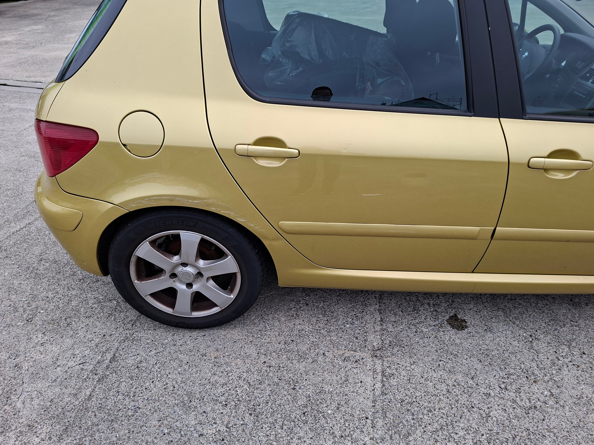 PEUGEOT 307 2.0 HDI XSi-image-6