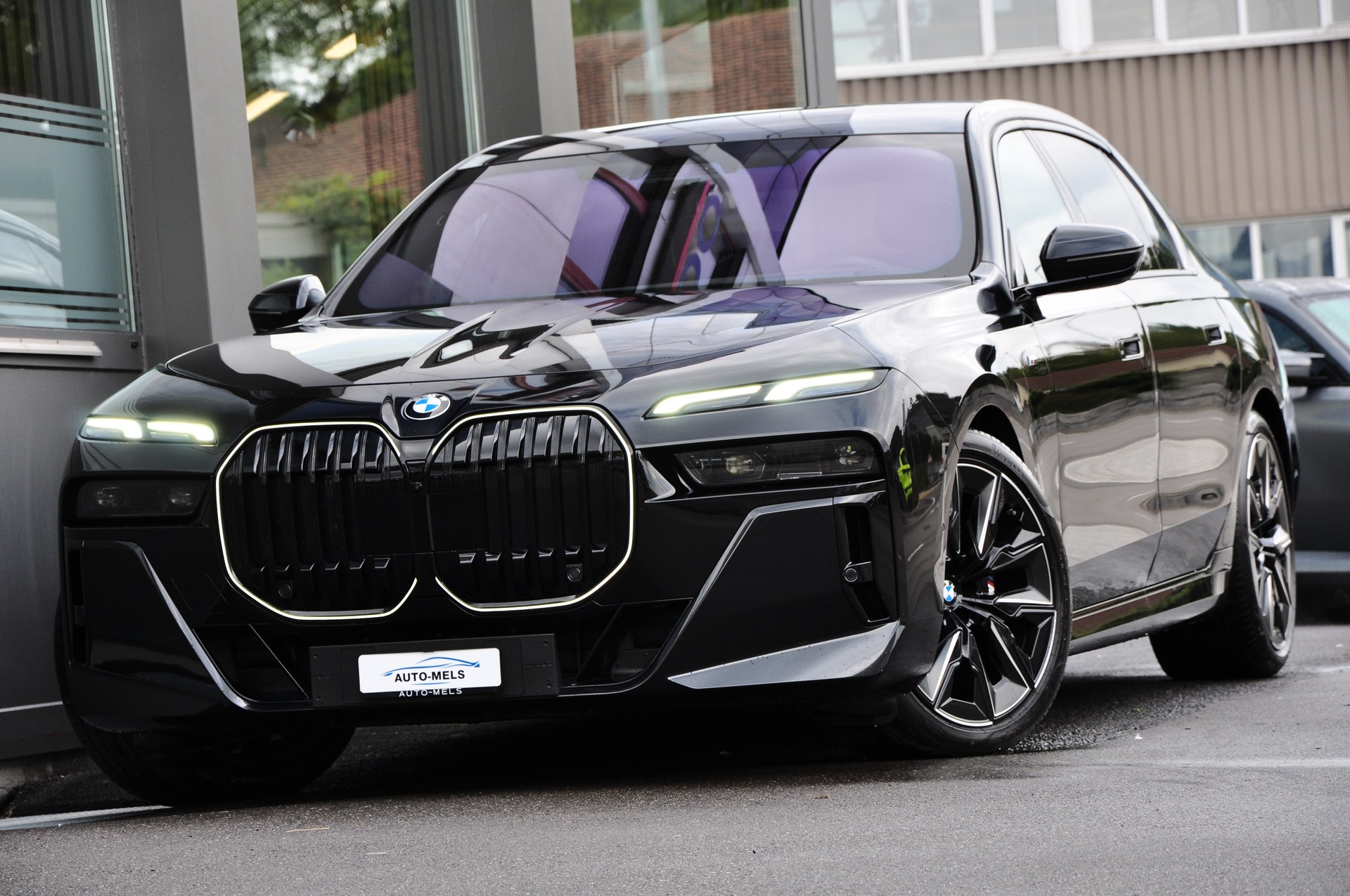 BMW 740d xDrive 48V M Sport Pro Steptronic-image-1