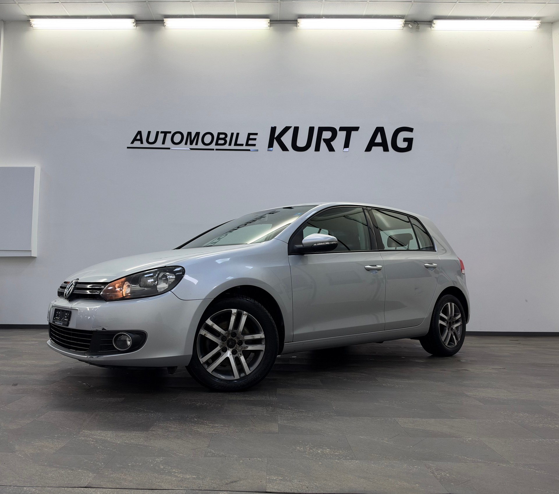 VW Golf 1.4 TSI Trendline-image-1