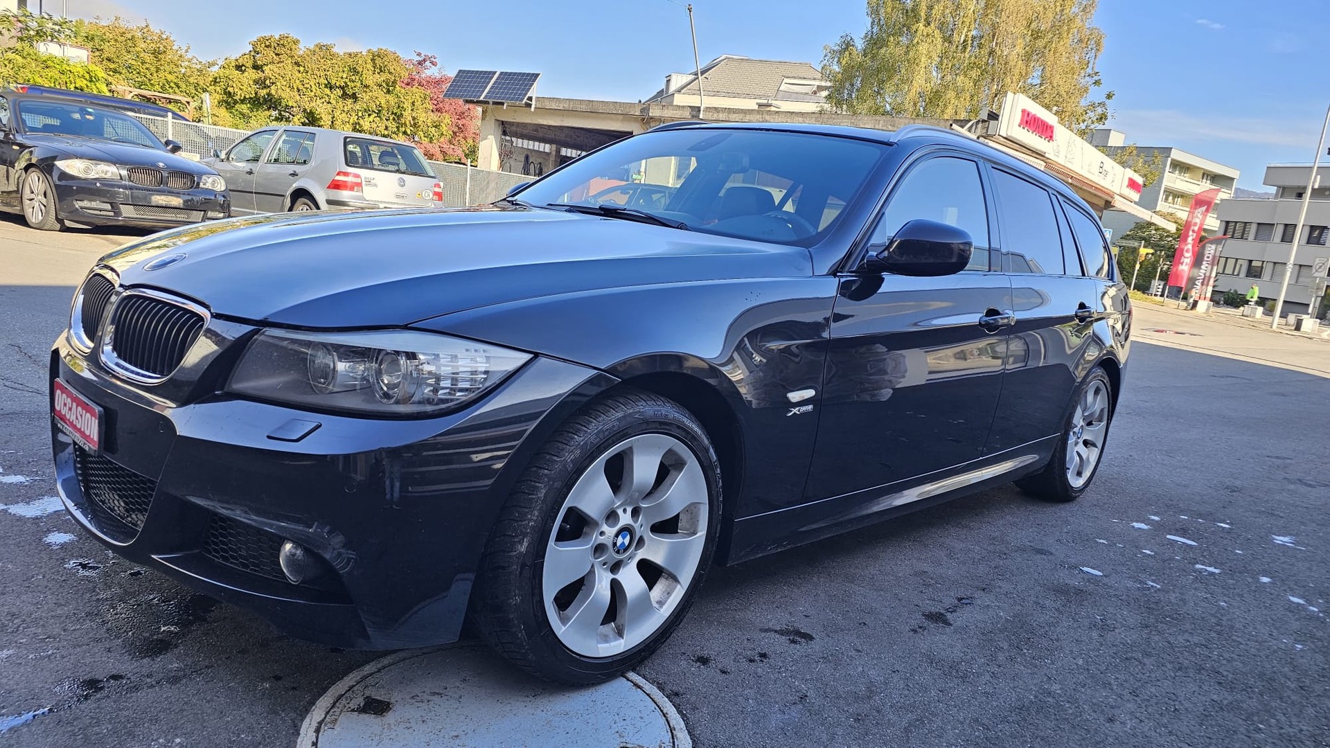 BMW 325i xDrive Touring Steptronic-image-2