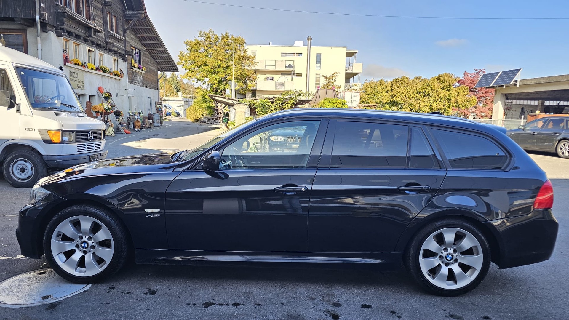 BMW 325i xDrive Touring Steptronic-image-3