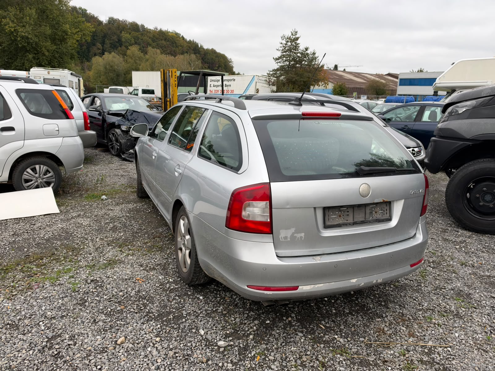 SKODA Octavia Combi 2.0 TDI Ambiente DSG-image-3